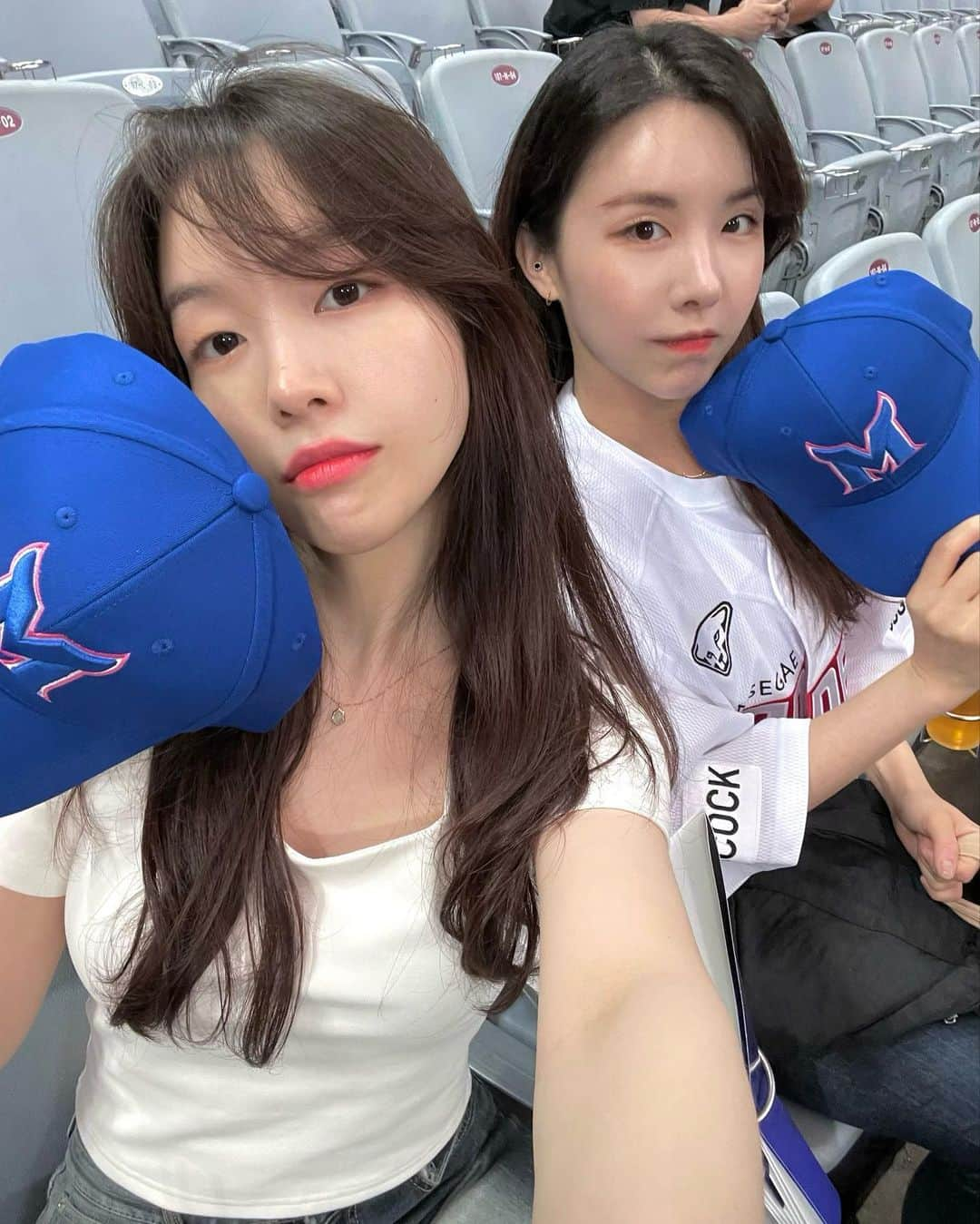 ミナ さんのインスタグラム写真 - (ミナ Instagram)「몬스터즈 화이팅!!! 😈🧢⚾️」8月10日 20時54分 - bbang_93