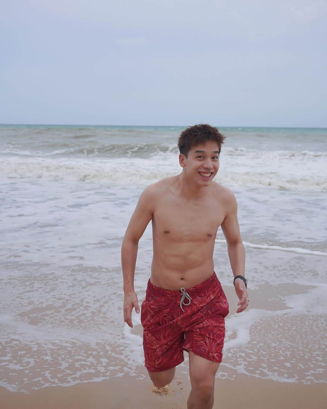 周凱翔さんのインスタグラム写真 - (周凱翔Instagram)「🩳🌊🩵」8月10日 20時59分 - kaixiangchewwwww