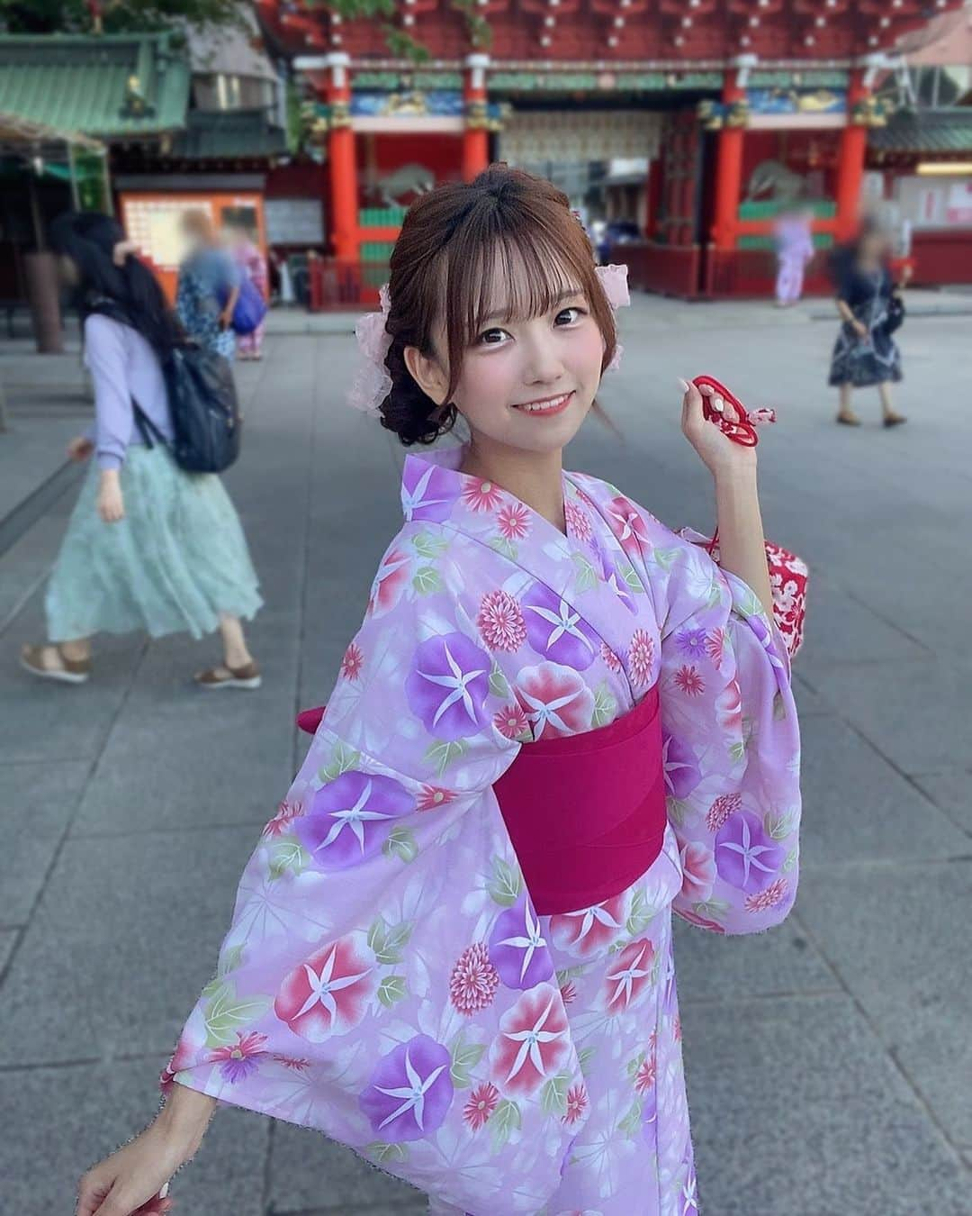 宮脇彩花さんのインスタグラム写真 - (宮脇彩花Instagram)「♡  浴衣着て夏祭りいきたいな🫶  #地下アイドル #浴衣でお出かけ #浴衣ヘアセット #ピンク浴衣 #神田明神⛩ #バニクル #bunnylacrew」8月10日 21時13分 - ayaka_bunnyla