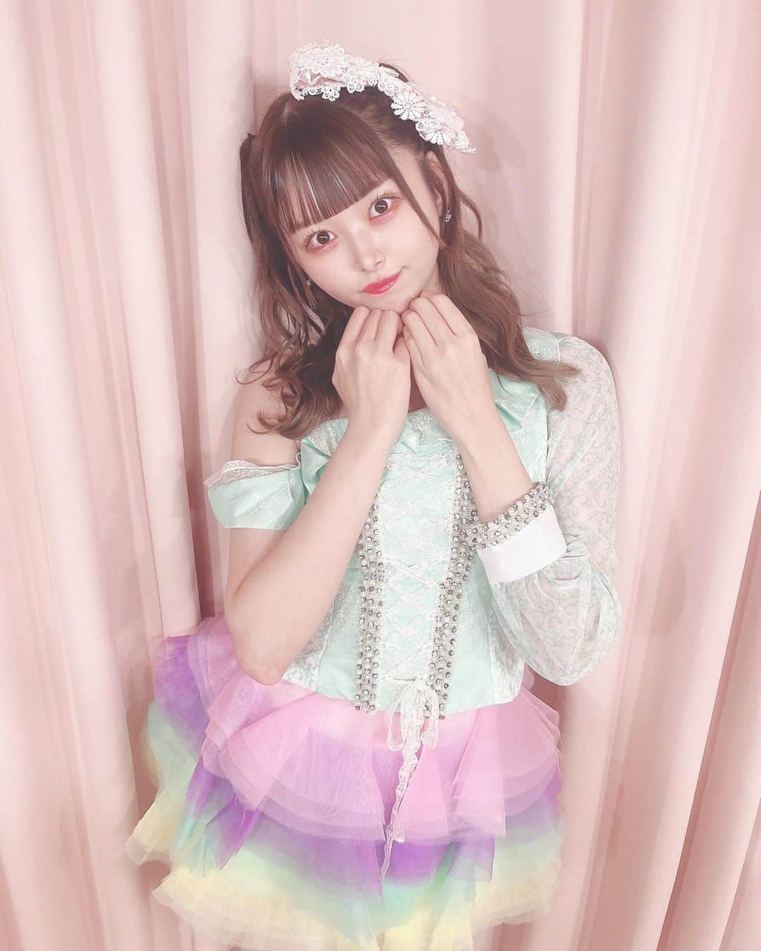 達家真姫宝のインスタグラム：「緑も似合う？？？💚」