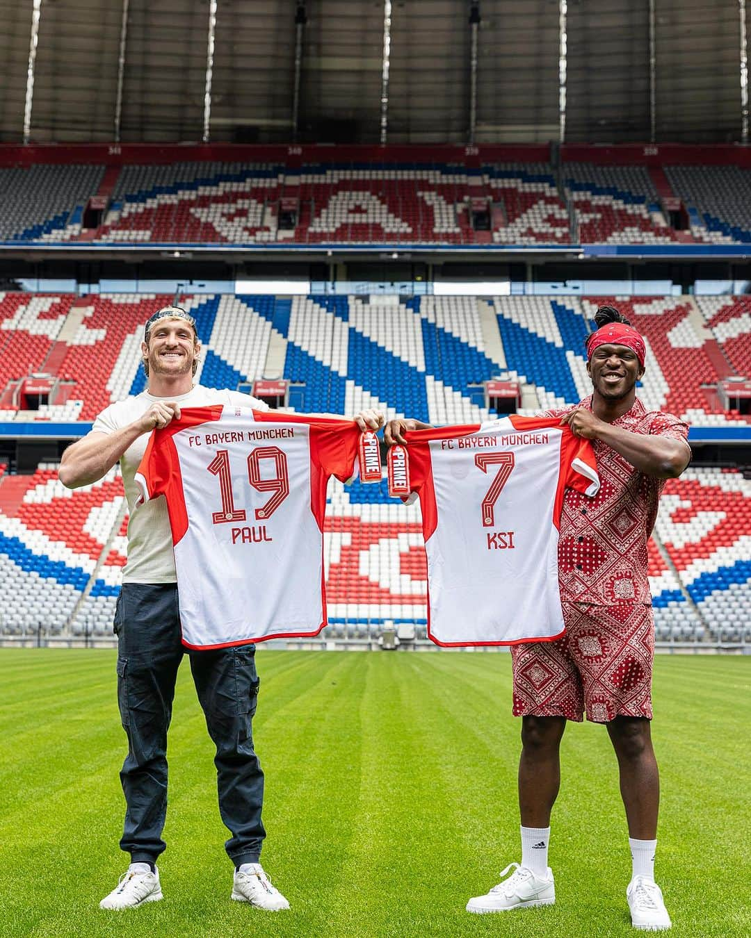 ローガン・ポールのインスタグラム：「PRIME IS NOW THE NEW HYDRATION SPONSOR OF BAYERN MUNICH!」