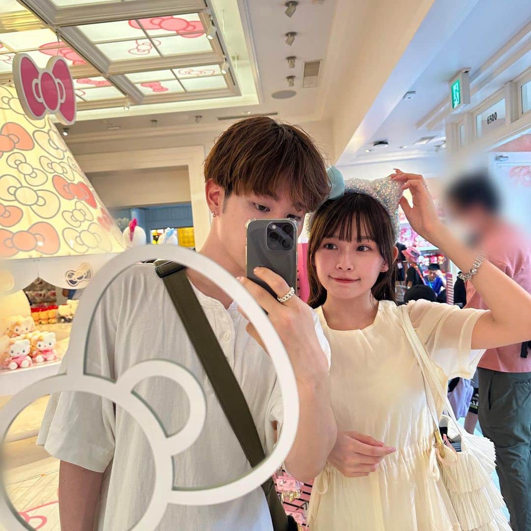 咲奈さんのインスタグラム写真 - (咲奈Instagram)「 ユニバに行ったときのお気に入り写真載せる𓈒𓂂𓂃🤍✨ 次は涼しい時期に行きたいな(◜ᴗ◝ )」8月10日 21時17分 - sachan_81