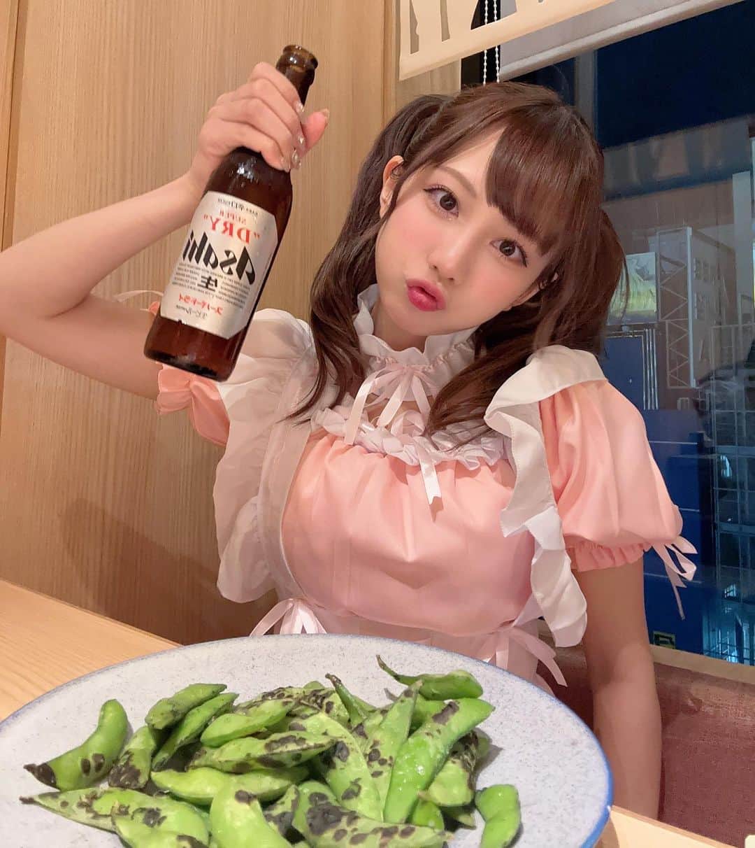 きりたんぽさんのインスタグラム写真 - (きりたんぽInstagram)「秋葉原×メイド🍡🌷×ビール⁉️🍺」8月10日 21時24分 - kiritampopopo