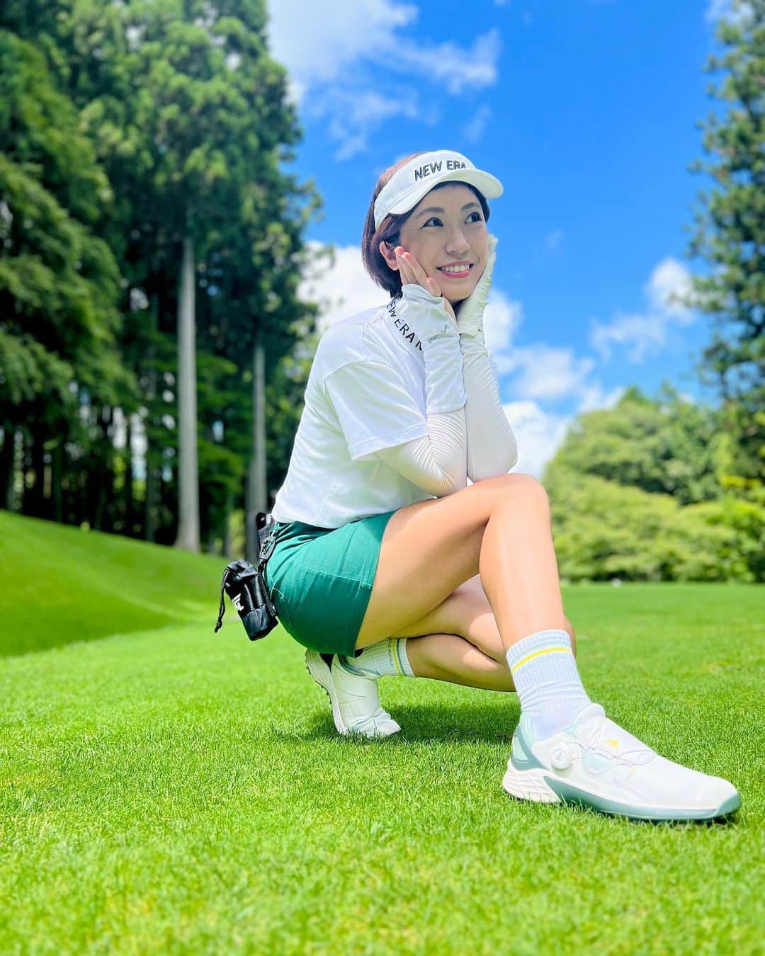 のインスタグラム：「初めてのソックス丈にチャレンジ🧦✨  通気性に特化したメッシュデザイン。 速乾性もあって、蒸れませんでした🙆‍♀️❤️  持ってたアディダスのシューズの色とシンデレラフィット😘  @barzagli_official_  #BARZAGLI #バルザーリソックスはじめました #instagolf #golstagram #골프스타그램　#ゴルフ #golf #골프연습 #골프 #ゴルフ女子 #女子ゴルフ」