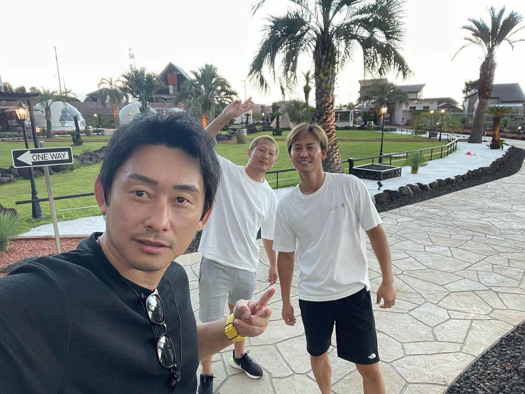 吉永啓之輔のインスタグラム：「やっと来れた🏝️ 最高〜  @akatsuki_village.staff  @akatsuki_village」