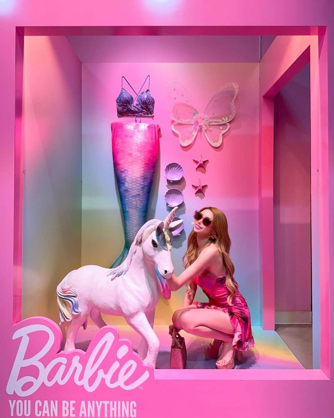 のインスタグラム：「kawaii🩷💠🍭🦄໒꒱· ﾟ . . .  #barbie  #barbiedoll  #barbiegirl  #barbieworld  #barbiemakeup」