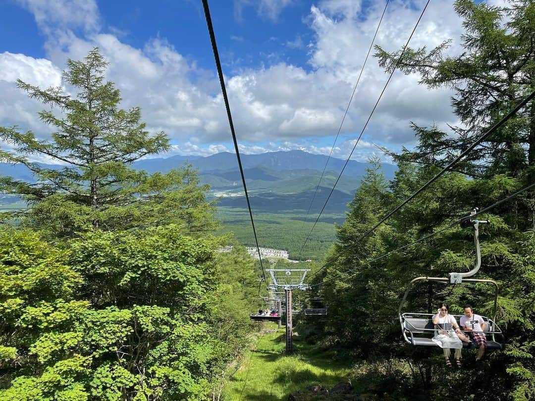 楽山孝志さんのインスタグラム写真 - (楽山孝志Instagram)「貴重な夏休みin 八ヶ岳... 大自然に囲まれ...充電中.. 流石に早朝22度は寒い...(笑 #自然 #八ヶ岳 #nature #mountain  #リゾナーレ八ヶ岳  #ハレ  #清里テラス」8月10日 21時57分 - takashi.rakuyama