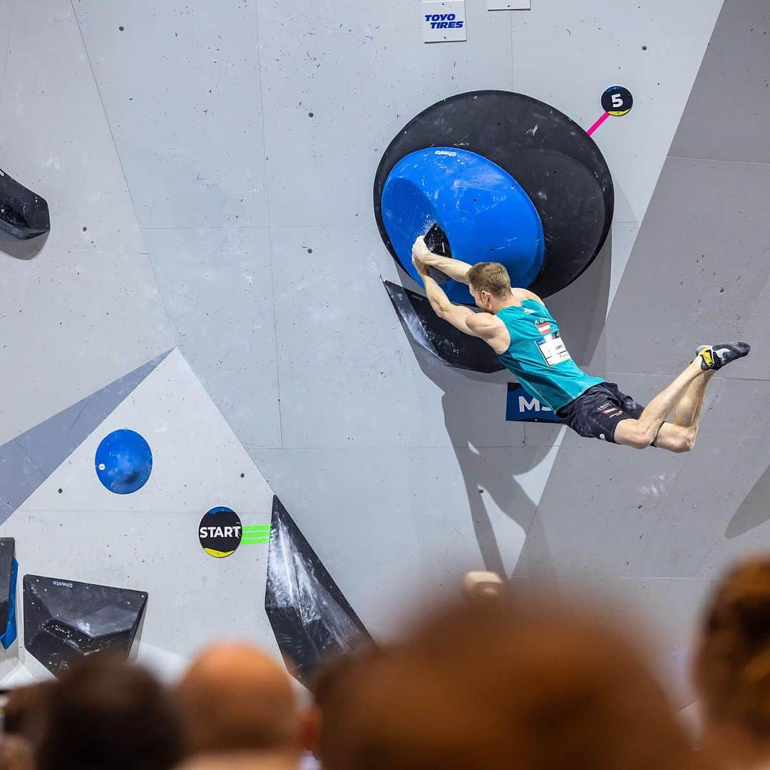 ヤコブ・シューベルトさんのインスタグラム写真 - (ヤコブ・シューベルトInstagram)「That was close 😅 After a terrible round of bouldering I came out on 18th place. Not exactly what I was hoping for. It definitely put on some extra pressure to perform extremely well in lead.  Flow came back quickly though and I could top the route which put me in 5th position. 💪 Two days of rest now before the big finals on Saturday evening. The goal is the podium to secure one of the Olympic tickets🤞 • • Photos by @vladek_zumr and @janvirtphotography   @mammut_swiss1862 @gloryfy_unbreakable @subaru_austria @raiffeisentirol @lasportivagram @thecrag_worldwide  #ifscwch #letitbern #sportclimbing #paris2024 #climbing #bouldering #competitionclimbing」8月10日 22時02分 - jakob.schubert