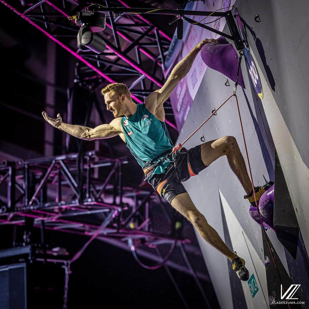 ヤコブ・シューベルトさんのインスタグラム写真 - (ヤコブ・シューベルトInstagram)「That was close 😅 After a terrible round of bouldering I came out on 18th place. Not exactly what I was hoping for. It definitely put on some extra pressure to perform extremely well in lead.  Flow came back quickly though and I could top the route which put me in 5th position. 💪 Two days of rest now before the big finals on Saturday evening. The goal is the podium to secure one of the Olympic tickets🤞 • • Photos by @vladek_zumr and @janvirtphotography   @mammut_swiss1862 @gloryfy_unbreakable @subaru_austria @raiffeisentirol @lasportivagram @thecrag_worldwide  #ifscwch #letitbern #sportclimbing #paris2024 #climbing #bouldering #competitionclimbing」8月10日 22時02分 - jakob.schubert