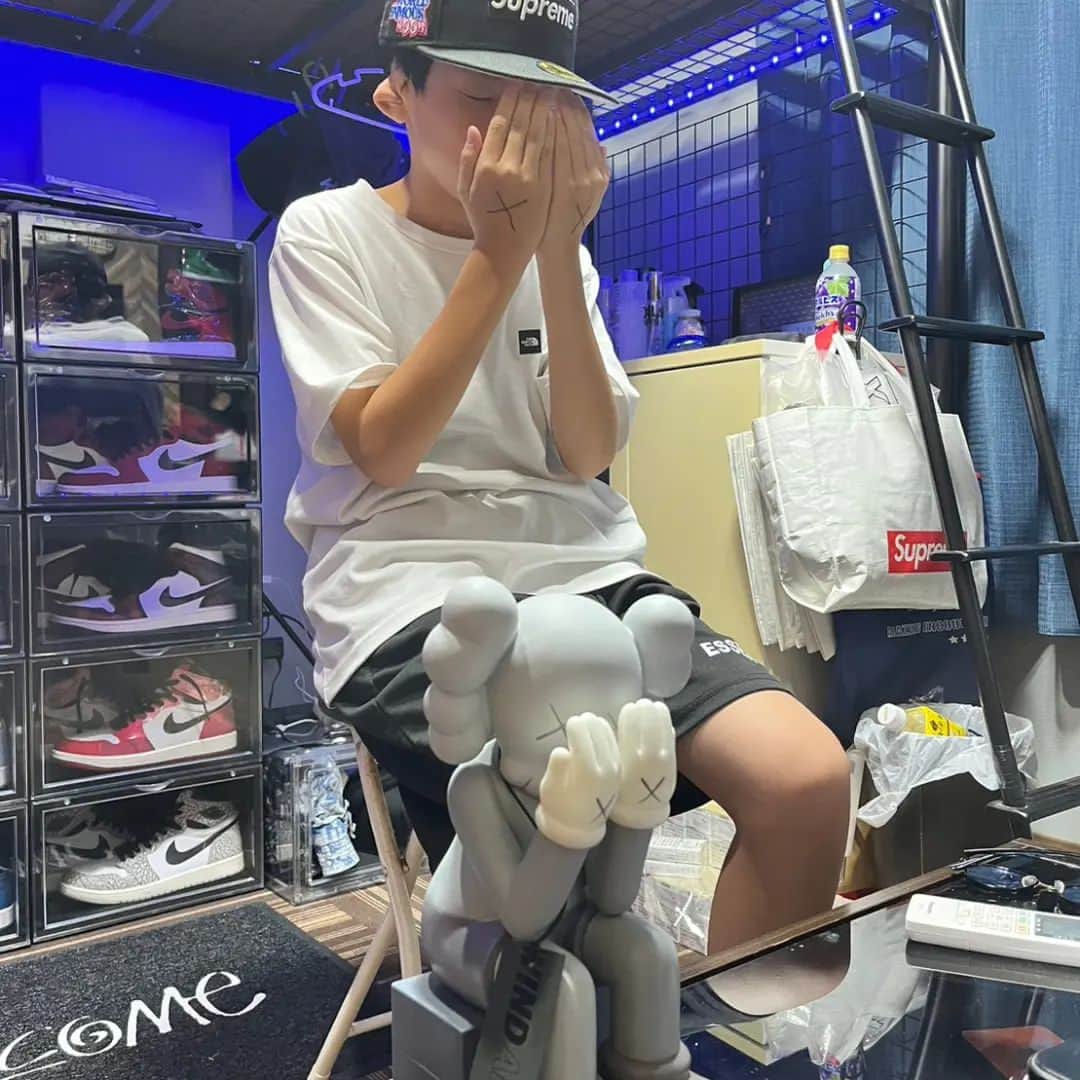 パンダのインスタグラム：「双子⁡ #ちょんまげ小僧⁡※これはパンダの部屋では無く親戚の部屋です！」