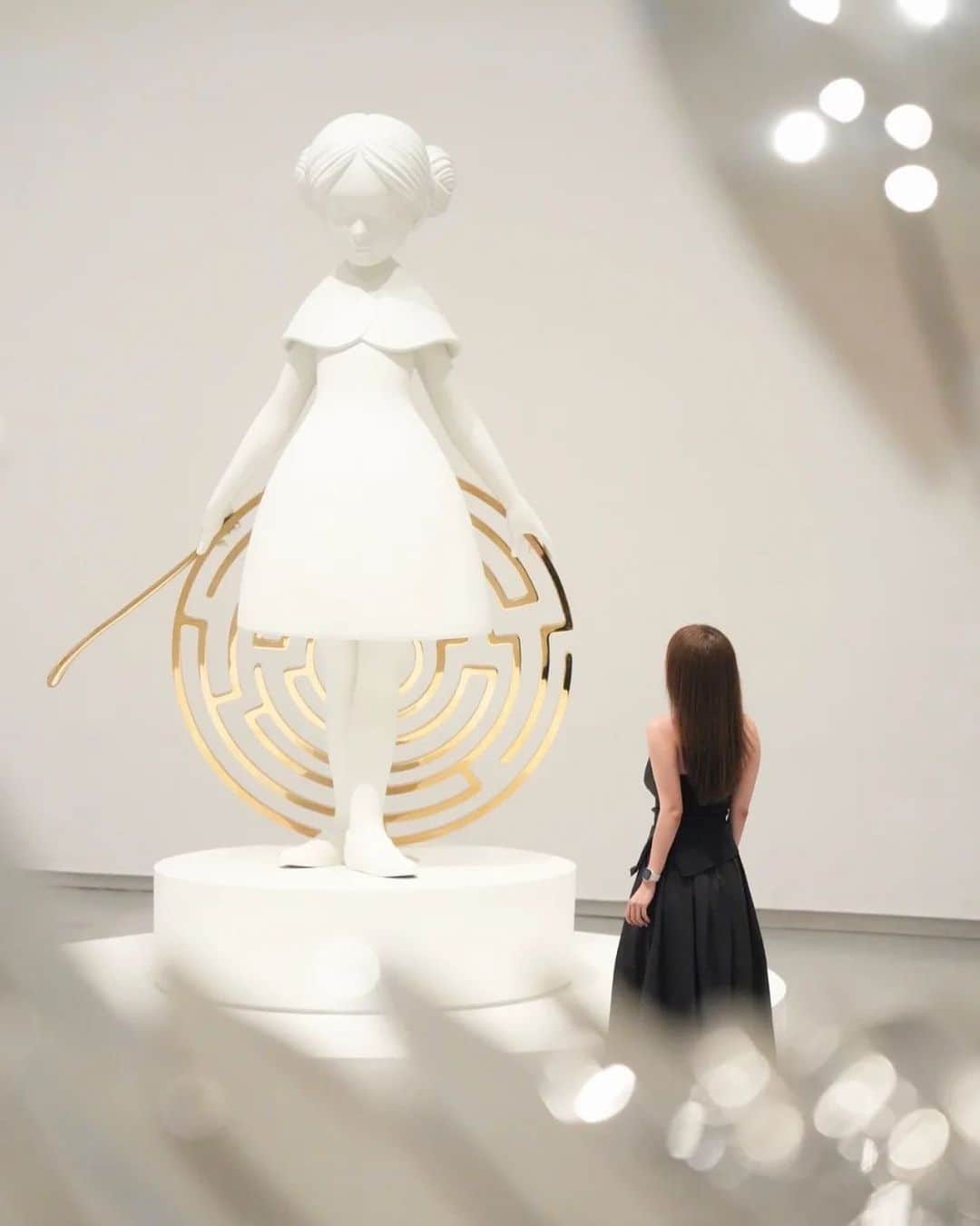 ジェームス・ジーンのインスタグラム：「Eternal Spiral III opening soon at SWCAC in Shenzhen ✨✨✨ @galleryallart」