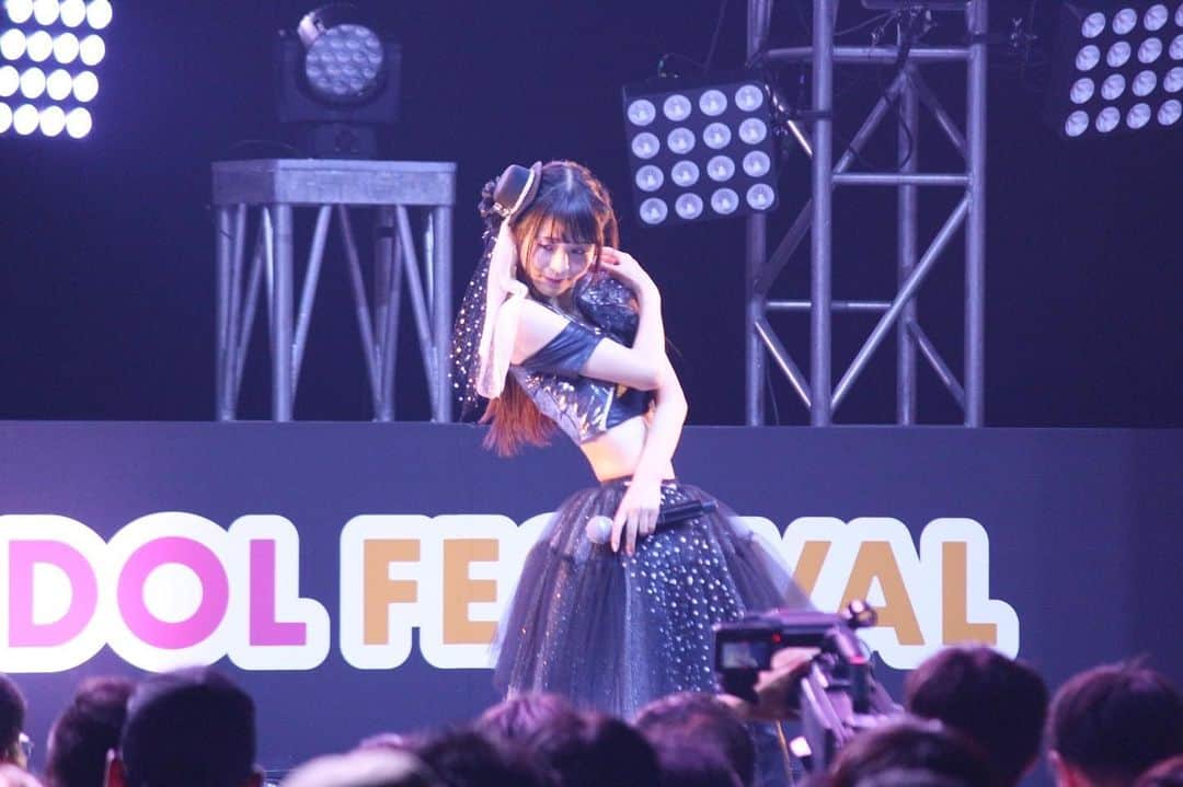 寺嶋由芙のインスタグラム：「なんの曲でしょうか(ﾟωﾟ) ・ #ゆふぃすと検定3級問題 ・ #TIF2023 #てぃふでゆふ #TIF #TOKYOIDOLFESTIVAL #ゆっふぃー #アイドル #idol #夏！」