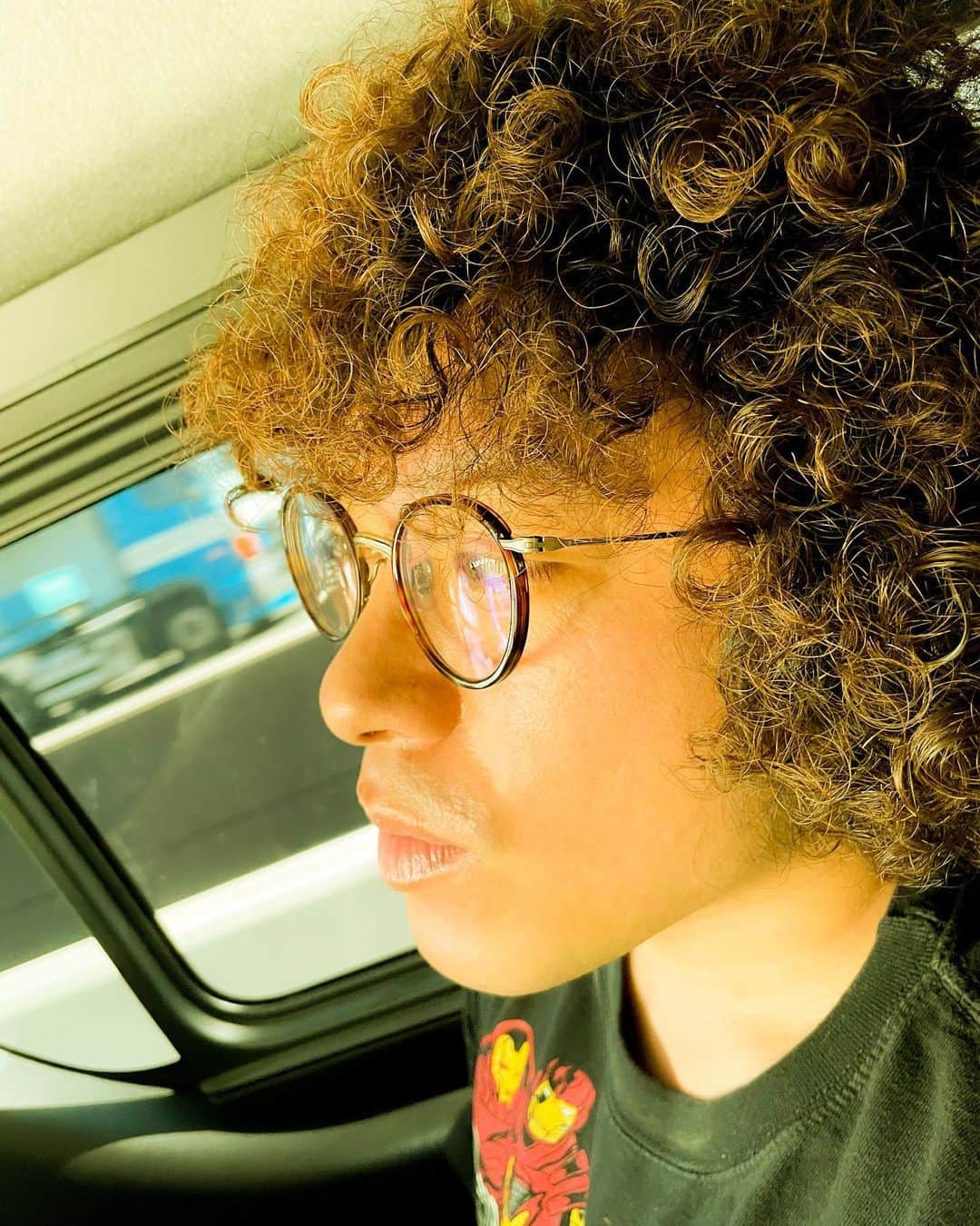 谷口鮪のインスタグラム：「インスタグラムさん、俺33歳です、18歳未満じゃありません。みんなからのDM届くようにしてください😭」