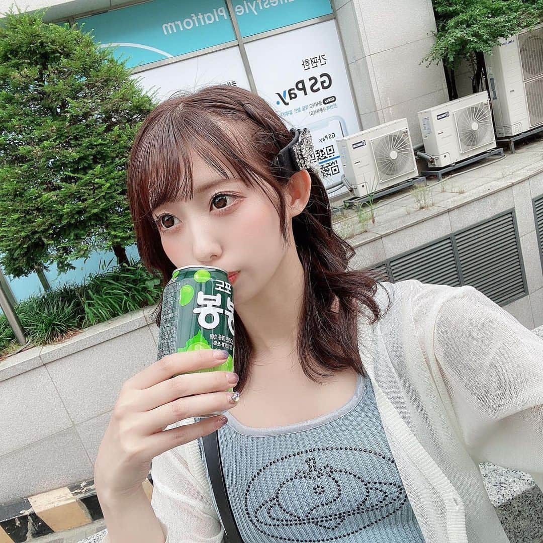 山岸奈津美のインスタグラム：「🍇🍇🍇 . .   #グラビア #水着 #ミスflash2019  #アイドル #モデル #撮影 #撮影会 #写真 #camera #gravure #グラドル #韓国 #한국」