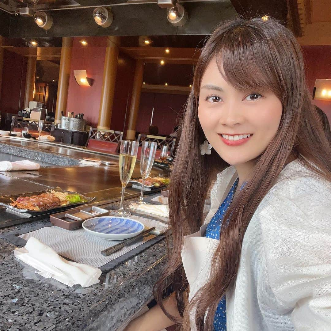 野本愛さんのインスタグラム写真 - (野本愛Instagram)「ウェスティン東京の 鉄板焼き屋さんでランチ🥰✨  夏バテしないように 美味しいものをたくさん食べないとね🤭💕💕  のんびり食べてゆったりした時間を過ごせてよかった😃😃  恵比寿牛も美味しかったー❣️  私は忙しいよりも ゆったりのんびりした時間が 好きだな💕 予定が詰め詰めだと 気が張って疲れる💦  また行きたいな😊✨✨  #ウェスティンホテル東京 #ホテルランチ #鉄板焼き #鉄板焼きランチ #ホテルランチコーデ #平日ランチ #恵比寿牛 #恵比寿ランチ #恵比寿グルメ #東京ホテル #東京グルメ #東京グルメ部 #westinhotel #westinhoteltokyo  #tokyolunch #reviewgirl」8月10日 19時30分 - himemode