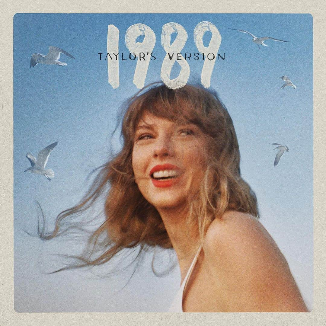 テイラー・スウィフトさんのインスタグラム写真 - (テイラー・スウィフトInstagram)「Surprise!! 1989 (Taylor’s Version) is on its way to you 🔜! The 1989 album changed my life in countless ways, and it fills me with such excitement to announce that my version of it will be out October 27th. To be perfectly honest, this is my most FAVORITE re-record I’ve ever done because the 5 From The Vault tracks are so insane. I can’t believe they were ever left behind. But not for long! Pre order 1989 (Taylor’s Version) on my site 🩵😎🩵  📷: @bethgarrabrant」8月10日 15時19分 - taylorswift