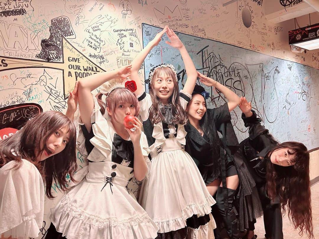 BAND-MAIDのインスタグラム
