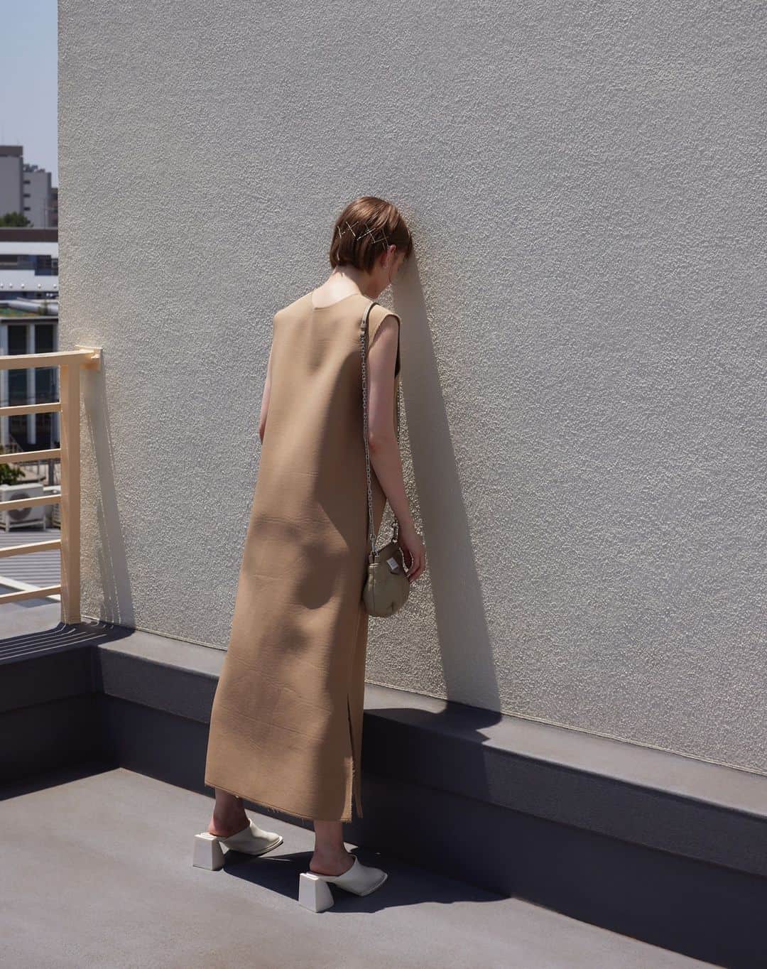 ダコタ・ローズ（ダコちゃん）のインスタグラム：「壁ドン」