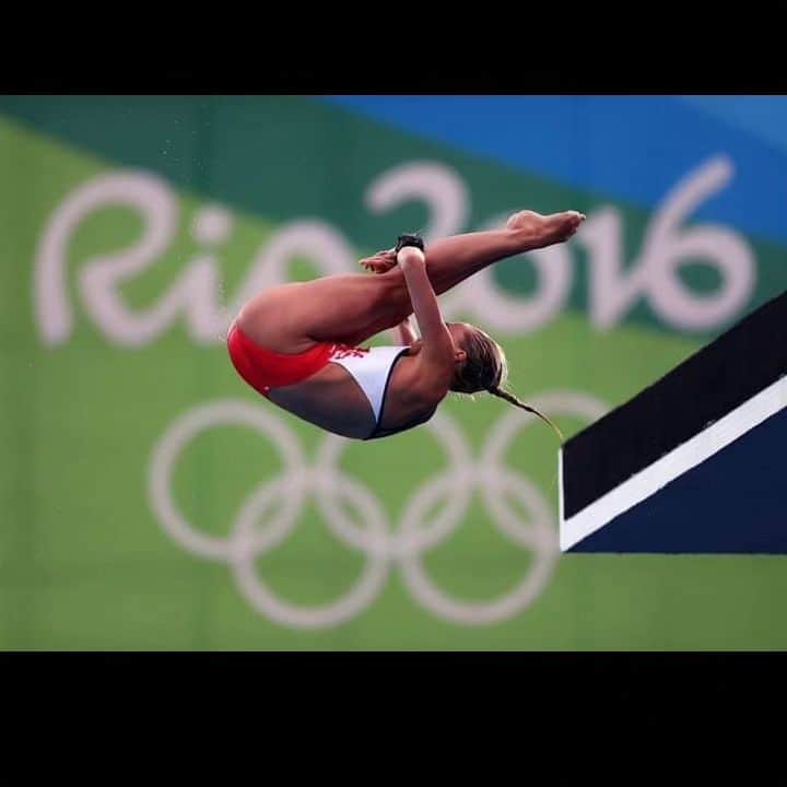 トニア・コーチのインスタグラム：「How does time fly by fast 😢 #memories 😆 #olympicgames」