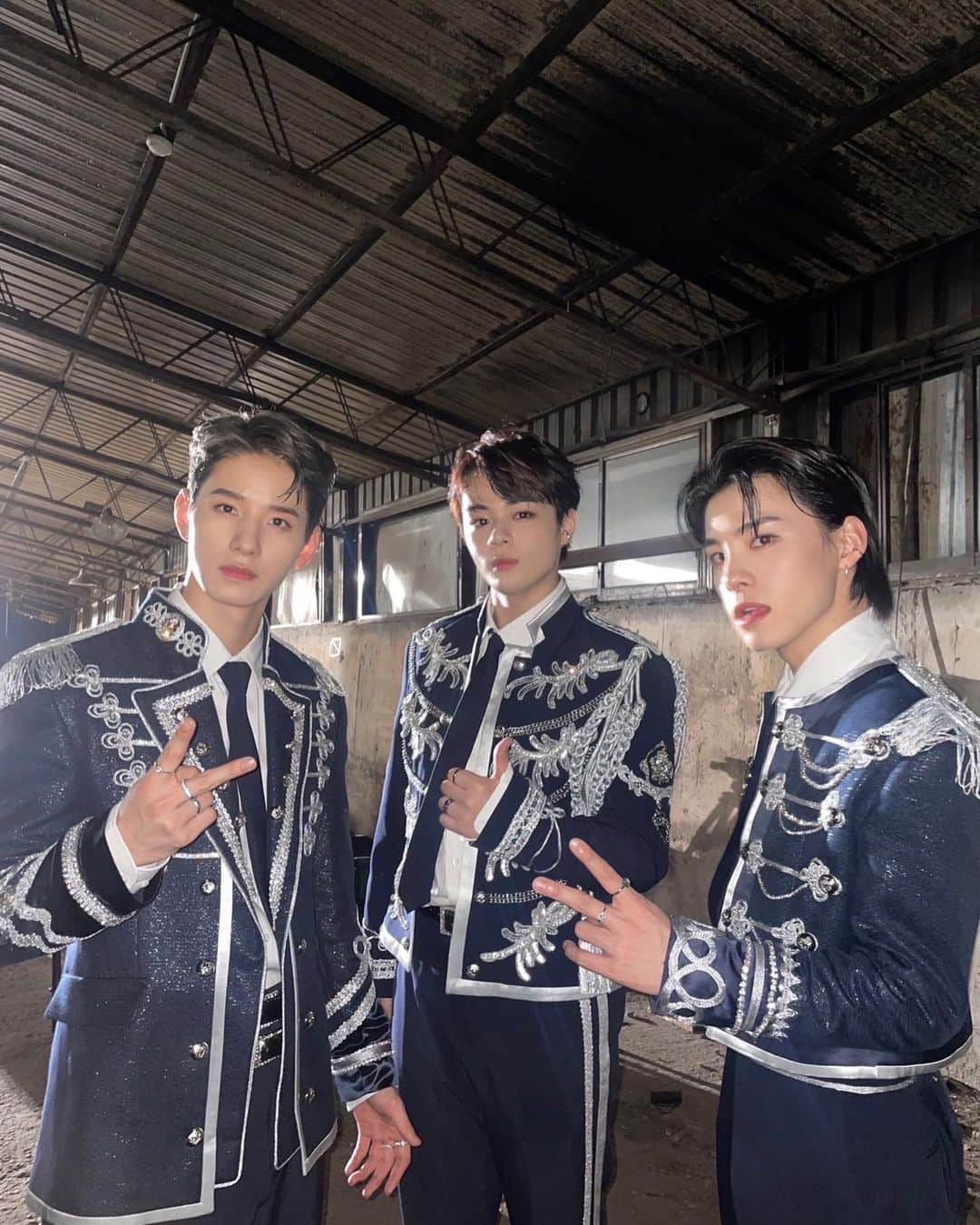 【公式】JO1のインスタグラム