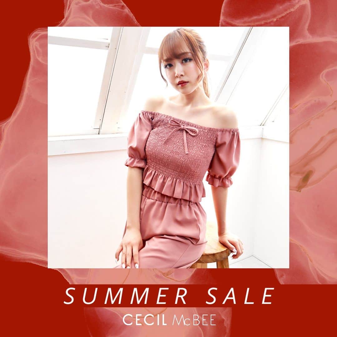 セシルマクビーさんのインスタグラム写真 - (セシルマクビーInstagram)「🍉SUMMER SALE🍉 ▼みりちゃむ( @mirichamu_0710 )着用 シャーリングリボンブラウスｘパンツSET UP color: ライトグリーン/ピンク/ブルー/ブラック/ベージュ price:¥3,990→¥3,410 size:M  ㅤㅤㅤㅤㅤ■■CECIL McBEE online store ■■ ㅤㅤ ・税込み¥7,000以上お買い上げのお客様に ロゴミラーをプレゼント！ ※数量限定の為、無くなり次第終了になります。 ¥5,500(税込)以上のご購入で送料無料!!  ・一部商品がお得なSALEも開催中！  CECIL McBEE公式オンラインストアは アカウントプロフィールURLから▼ @cecilmcbee_official  #cecilmcbee #セシルマクビー   #セットアップ #パンツコーデ」8月10日 22時19分 - cecilmcbee_official