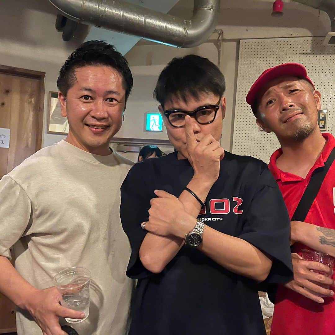 松田岳二さんのインスタグラム写真 - (松田岳二Instagram)「SUMMER TRIP #8 2023.8.9.福岡  "Summer Trip 2023" at TRESOL  @tresol_jp  w/ YAMADIRT + Mottie(the PRACTICE)  KAZUO, K2,NOSK, NOSK, ALISON, yyyuki, DENTAL  台風の影響は交通機関のみで、雨も風もさほどだったおかげもあり沢山集まってくれて嬉しかったですー！ カズオ、ヤマダ、いつも本当にありがとう。会えるだけで嬉しくなるのよー。 レコード屋BAGISMチームやDJのみんなも最高でした。そして、翌日の移動が不安だったので早めにあがってしまいすいませんでしたーー！  @kazuo_tresol  @the_practice_fcpm  @record_shop_bagism   #サマトリ2023 #summertrip2023 #サマトリ」8月10日 16時52分 - cbsmgrfc