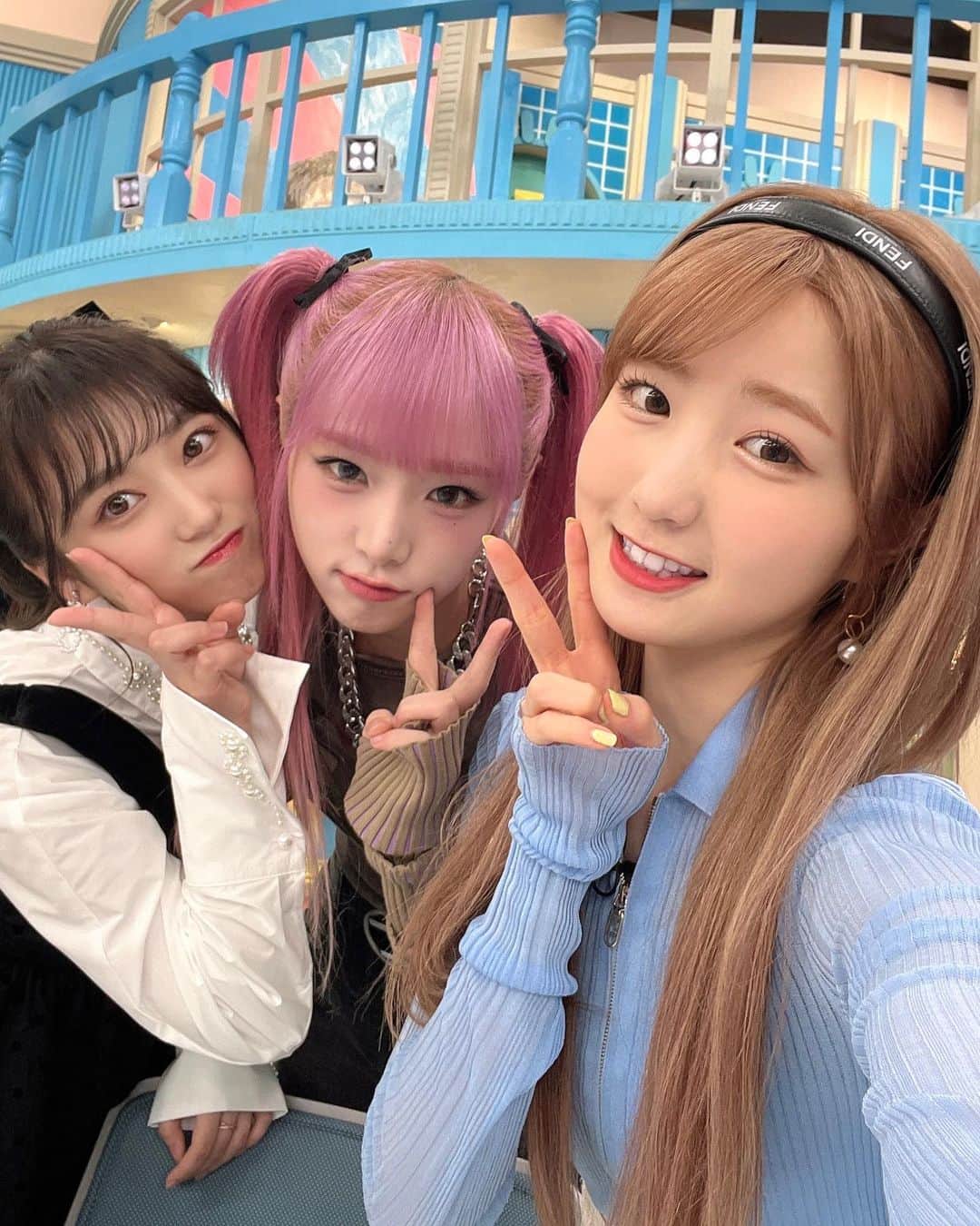 のインスタグラム：「.  イェナキ ひさしぶりに会えました☺︎ 옌낰히🐧🐣🍞」