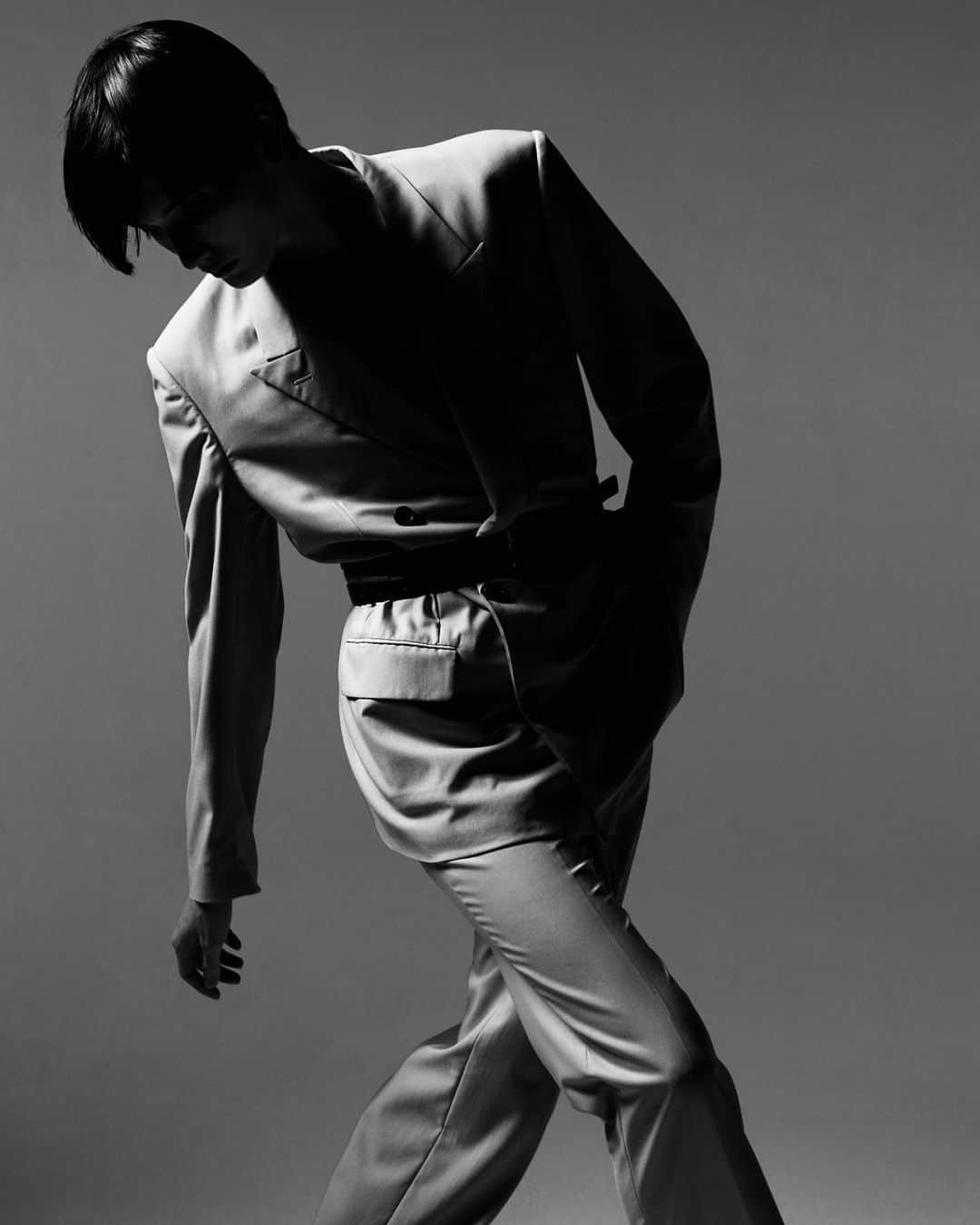 ジェイ・マクミランさんのインスタグラム写真 - (ジェイ・マクミランInstagram)「Ph @kana.ken1995  HM @ryo.yoshimi  #fashion #modefashion #tokyo #model #mensmodel #artwork  #portrait #noir #tokyofashion #fashionstyle #mode #tokyo」8月10日 17時17分 - jay__1115