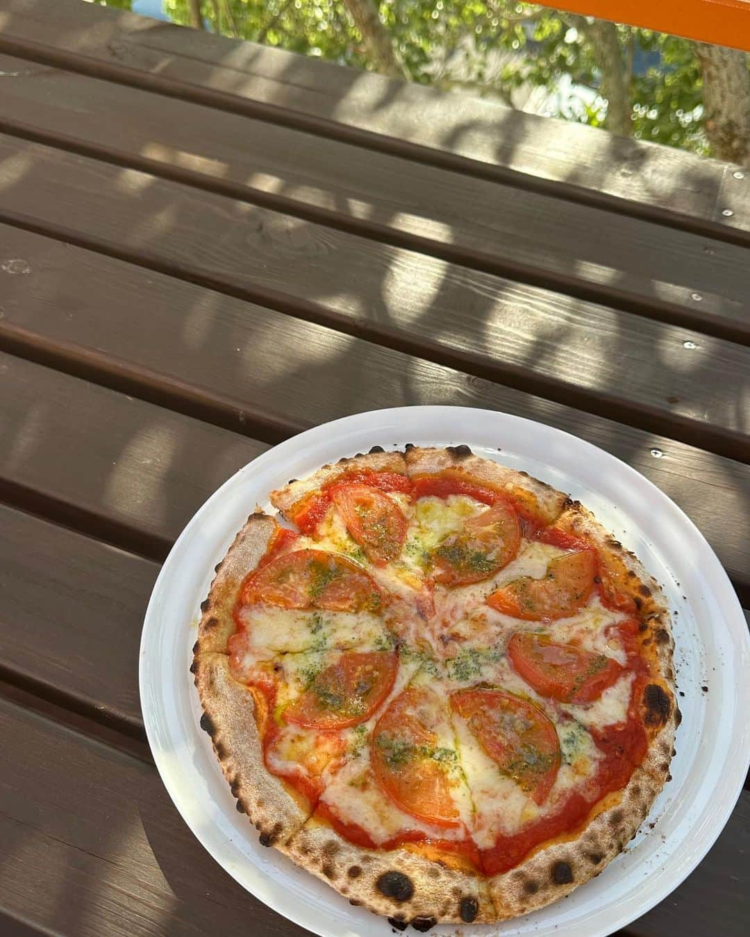 宮瀬いとのインスタグラム：「🍕🎶」