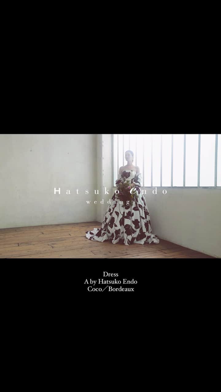 のインスタグラム：「＊  Hatsuko Endo Weddings_  Dress：Coco（Bordeaux）／No.8408 @a_by_hatsukoendo  ハツコ エンドウ ウェディングス銀座 03-3563-1411  Hair&Makeup：Hatsuko Endo @akiko__endo  @hatsukoendo_okayama  @hatsukoendo_sakata  @hatsukoendo_hairmakeup   Accessories：Hatsuko Endo Weddings Bouquet： @ardoise1986   #hatsukoendo  #hatsukoendoweddings #hatsukoendobeauty #abyhatsukoendo  #wedding #dress #hair #makeup #bridal #photo #shooting #image #video #accessories  #bouquet  #ハツコエンドウ #ハツコエンドウウェディングス #ウェディングドレス #カラードレス #エーバイハツコエンドウ #ブライダル #ビューティー #ヘアメイク #撮影 #動画 #プレ花嫁 #日本中のプレ花嫁さんと繋がりたい  #美容師 #アクセサリー #ブーケ」