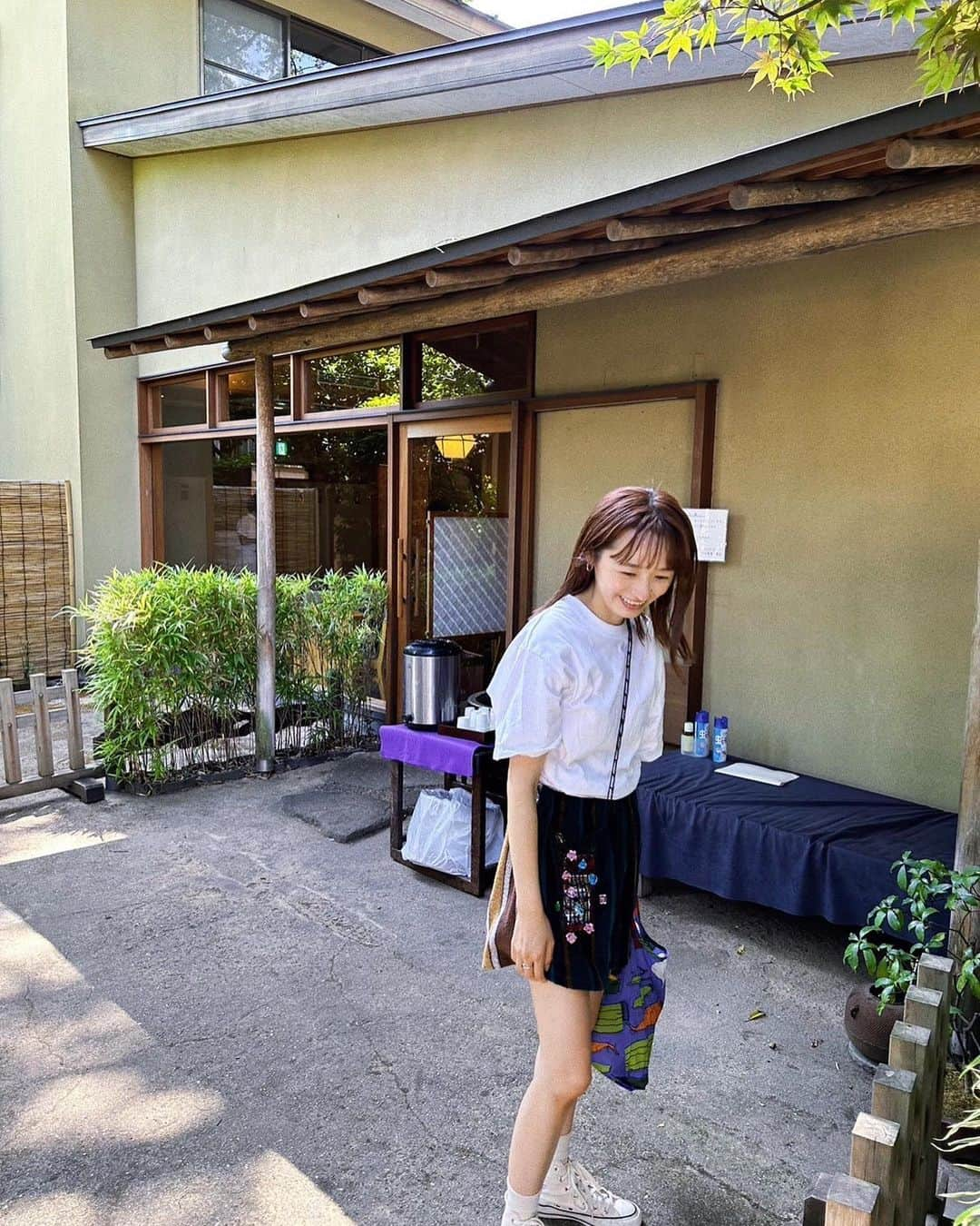 江本るり恵さんのインスタグラム写真 - (江本るり恵Instagram)「しーちゃんとお蕎麦〜 下北にこんな素敵なお蕎麦屋さんあるなんて🥹🩵」8月10日 17時52分 - emotorurie