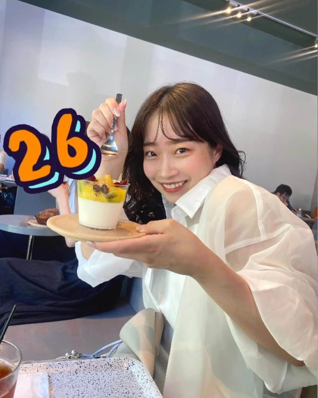 新田谷凜のインスタグラム：「． ． 8月8日、26歳になりました👩 たくさんのメッセージありがとうございますーーーー まだ見れていませんが少しずつ読んで ぜんぶ返していきます🫶読むのが楽しみ🫶🫶 ． ． ． 25歳で経験した良い事も悪い事もぜーんぶを活かして、 幸せな26歳を過ごせるように頑張ります🎉 ． ． ． 当日は大好きな職場の人たちに囲まれながら、 人生でいちばんの誕生日当日を過ごせました🥲🥲 ． ． ． あっっっつい日が続きますが、 皆さん体調にはお気をつけて良い夏休みをお過ごしください！🧚‍♀️ ． ． ． #0808#26」