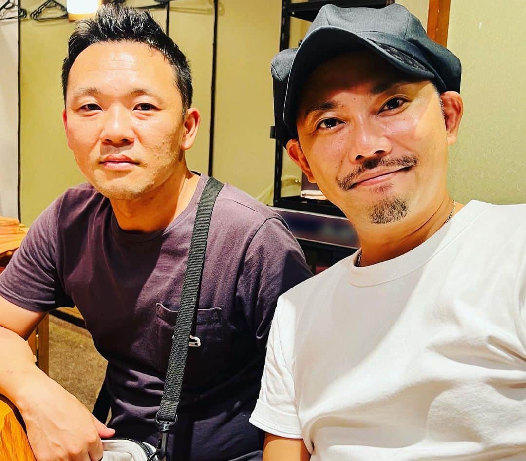 今井翼さんのインスタグラム写真 - (今井翼Instagram)「親友  誉一くんと過ごす時間は ゆっくりと流れて心地が良いです。 ありがとう♪  #幸せ今井 @kiyotsugu_fujima」8月10日 17時56分 - tsubasaimai_official