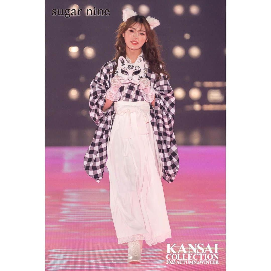 関西コレクションさんのインスタグラム写真 - (関西コレクションInstagram)「. 『KANSAI COLLECTION 2023A/W』  ～*～～*～～*～～*～～*～～*～～*～  sugar nineスペシャルステージ @sugarnine_official  ばんばんざい @banbanzai_gishi_miyu_runa  るな(ばんばんざい) @mm_runa ぎし(ばんばんざい) @gisher.y みゆ(ばんばんざい) @miyu0300 ゆりにゃ @yurinya_1128 翔 @sho0509official 酒寄楓太 @fuuta_ss ざわちん @zawachin__0816 こばしり。 @lovetomato_24 ICHIRO CHARLES(ゆりいちちゃんねる) @rin_ichiro Yurina(ゆりいちちゃんねる) @riri_yurina 井手上漠 @baaaakuuuu おかんとむすめ @okanmusume おかん(おかんとむすめ) むすめ(おかんとむすめ) 吉村大阪府知事 もにゅそで　@monyusode  ミナミムラソデコ(もにゅそで)　@mina_somaru  もにゅこ(もにゅそで)　@monyu_gram   ～*～～*～～*～～*～～*～～*～～*～  #関コレ #KANSAICOLLECTION #fashion #event #ootd #coordinate #model #japan #osaka #girl」8月10日 18時20分 - kansaicollection