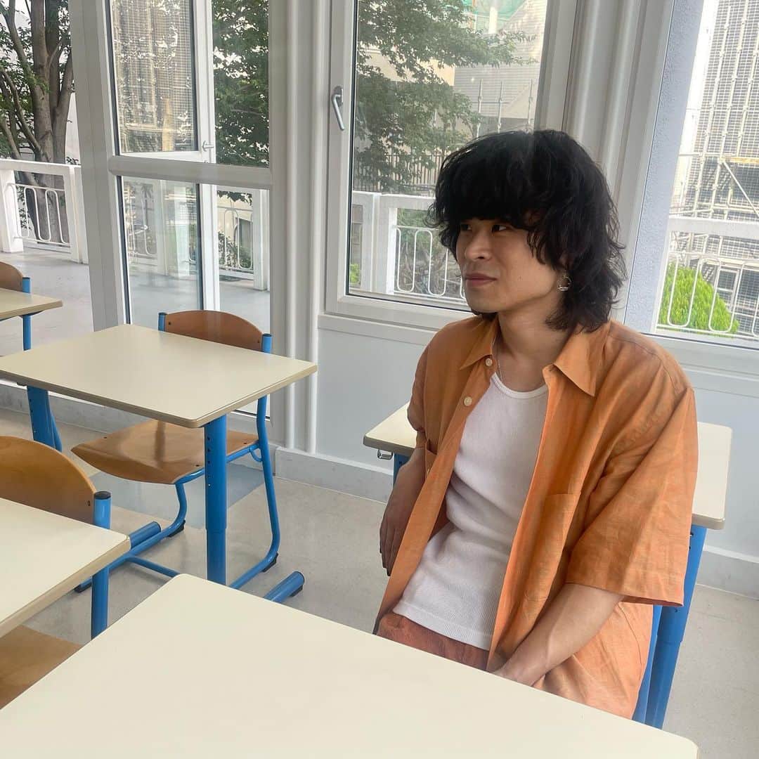 おいしくるメロンパンのインスタグラム：「. 原先生のインドネシア語教室  #おいしくるメロンパン #JAPAN9月号」