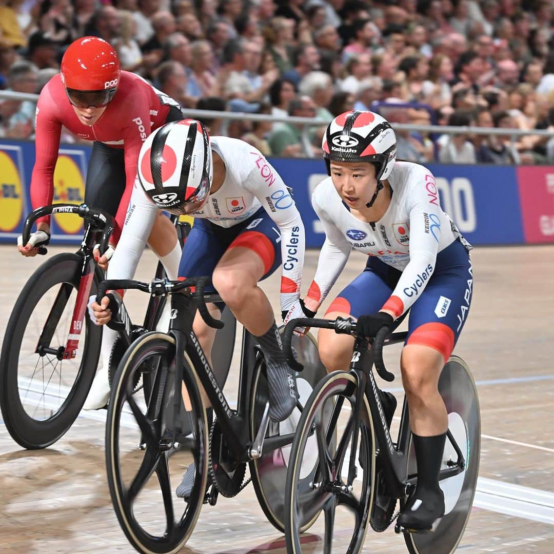 梶原悠未のインスタグラム：「2023 World Championship🌈  2023年 世界選手権 オムニアム 8位 マディソン 8位 チームパーシュート 11位  応援、サポートありがとうございました🙇‍♀️✨  一段一段、積み上げていきます。  たくさんの方々に愛と勇気とエネルギーを送っていただきました。  本当にありがとうございます。  支えてくださった皆様と喜びを共有できるよう、頑張ります。  #cycling #sports #自転車 #ロードバイク #スポーツ #アスリート #olympics #イギリス #グラスゴー #世界選手権 #GlasgowScotland2023  #TEAMYumi  #光英科学研究所 @koeiscience  #石心会 @kenkoujyukuch_kanagawa  #日本ウェルネススポーツ大学 #OGKKABUTO #BIORACER #NITTO #CWX #グローバルwifi #gobeyond」