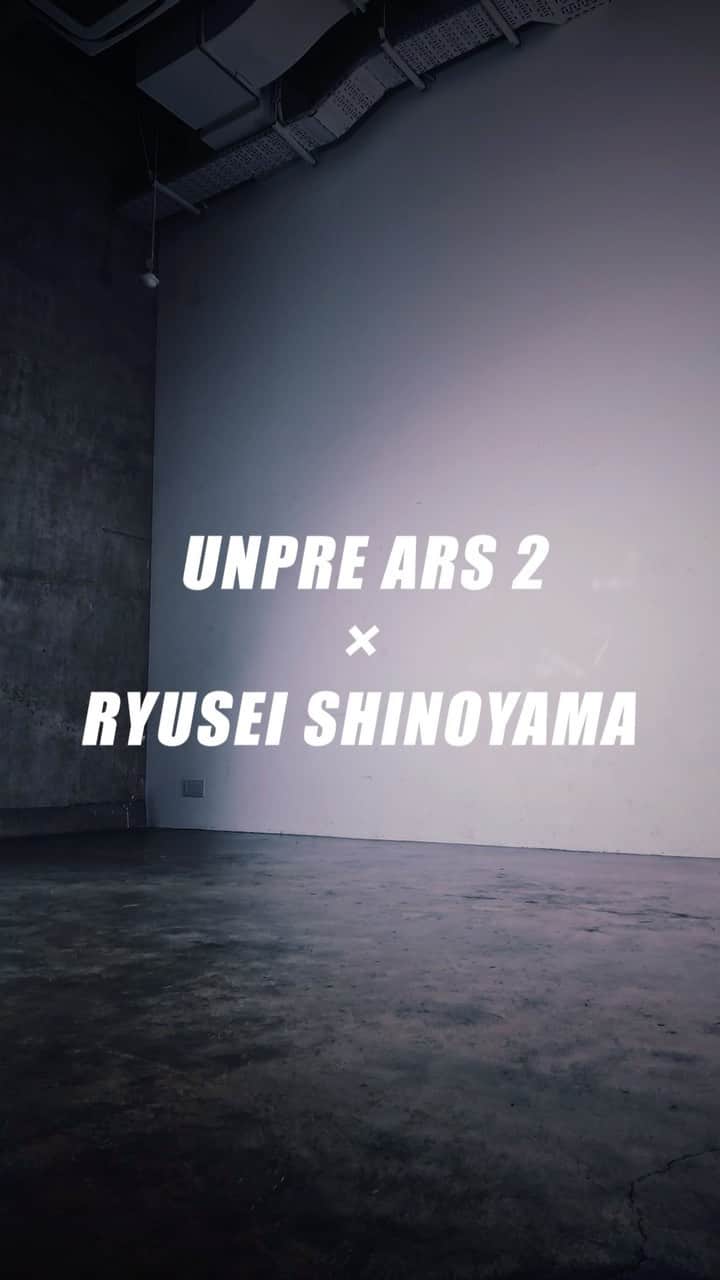 篠山竜青のインスタグラム：「. |◤━━━━━━ 　UNPRE ARS 2  　　　　×  　RYUSEI SHINOYAMA 　　　　　━━━━━━◢|  躍動を支える、 切り開く一体感。  #ASICS #アシックス #ASICSBasketball #UNPREARS」