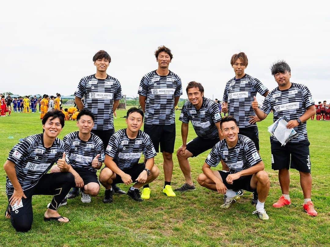 巻誠一郎さんのインスタグラム写真 - (巻誠一郎Instagram)「今回、FDcup  u12国際フットボールドリームカップ北海道を無事開催することができました！  FINDの倉本社長と北海道でやるなら誰もやった事ない事やろう！  そこからスタートしたプロジェクト。  少しずつ輪が広がっていき、何とか形にする事が出来ました！  総合プロデューサーの那須のエネルギーにも凄く助けてもらいました！！  天候も最高で、25℃前後で子供たちがチカラを発揮しやすい環境でした。  子供たちの真剣な眼差しと、キラキラした目で苦労が報われました！  特に準決勝、決勝のレベルは素晴らしく、北海道の子供たちも直に体感できる素晴らしい機会だったんではないでしょうか！？  子どもたちが、何を感じて今後どの様なアクションを起こすか楽しみにしてます！！  最後に国内外から参加していただいたチーム関係者の皆様、ご支援いただいた皆様、スポンサー様、ゲストのリゼム、厚真町の皆様、ありがとうございました。  #fdカップ北海道 #那須大亮 #リゼム #カベッサ北海道 #カベッサ熊本 #北海道サッカー #u12国際大会 #次は熊本開催 #FDカップ九州」8月10日 19時00分 - makiseiichiro9