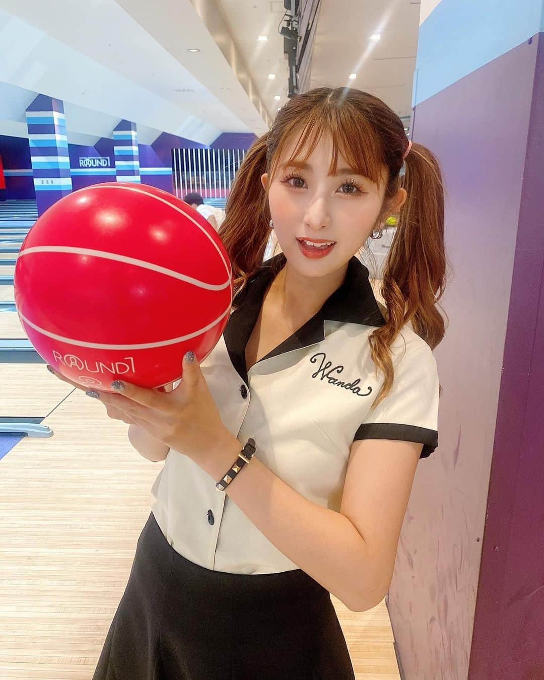 青野美沙稀さんのインスタグラム写真 - (青野美沙稀Instagram)「たーのしかったボウリング🎳  #ボウリング #ラウンドワン #ボウリング女子 #ボウリングシャツ #ボーリング #ボーリングシャツ」8月10日 19時18分 - misaki_aono