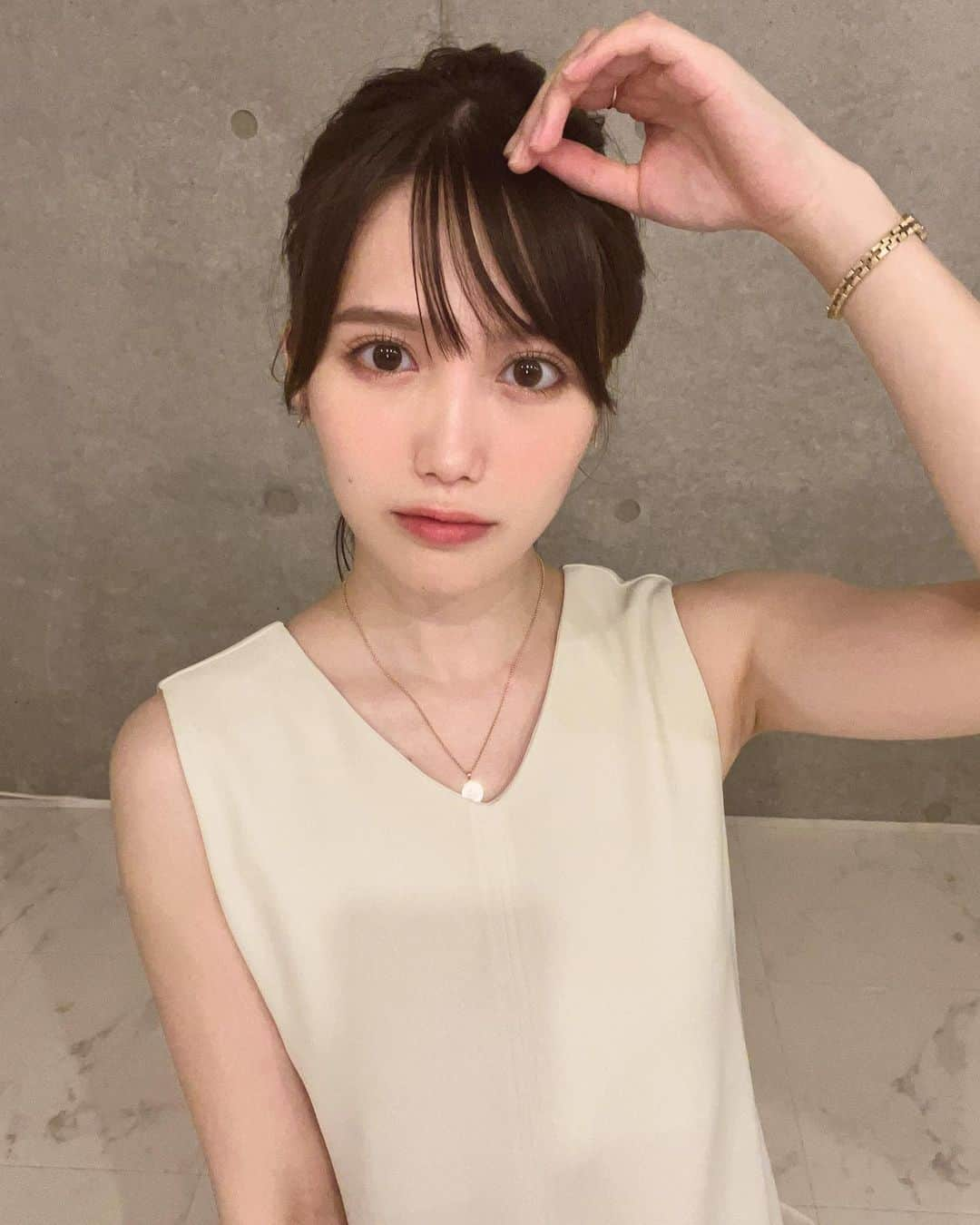 加藤里保菜のインスタグラム：「_  お姉ちゃん嫌い私のインスタ見るな❗️」