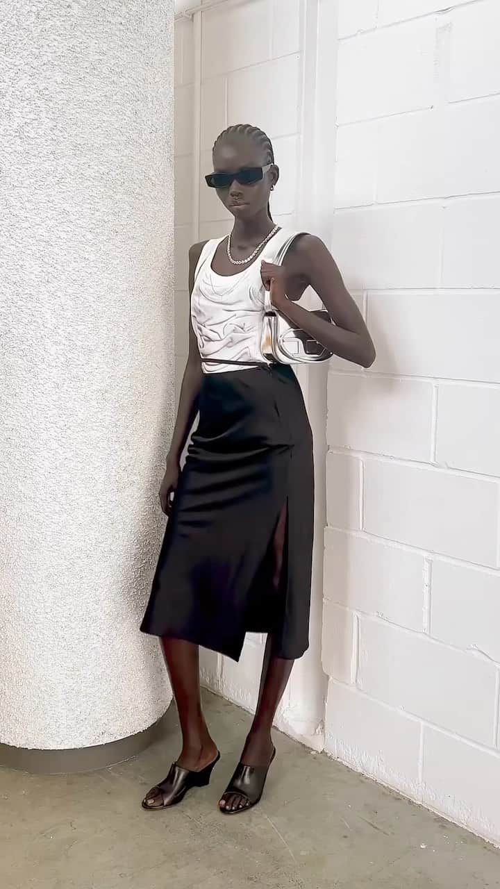 MATCHESFASHION.COMのインスタグラム：「Outfit roulette: womenswear edition」
