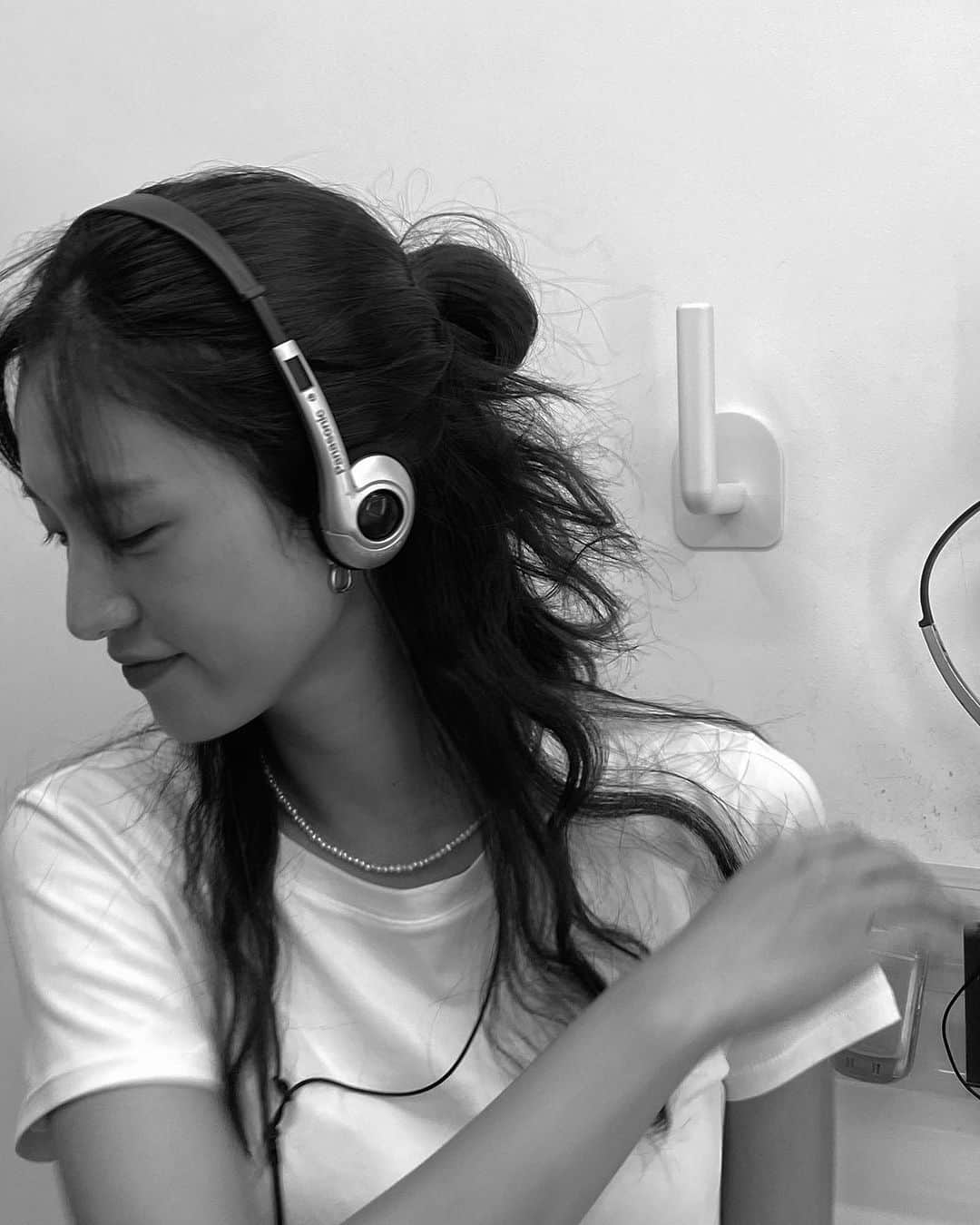 イ・ハウンのインスタグラム：「🎧」