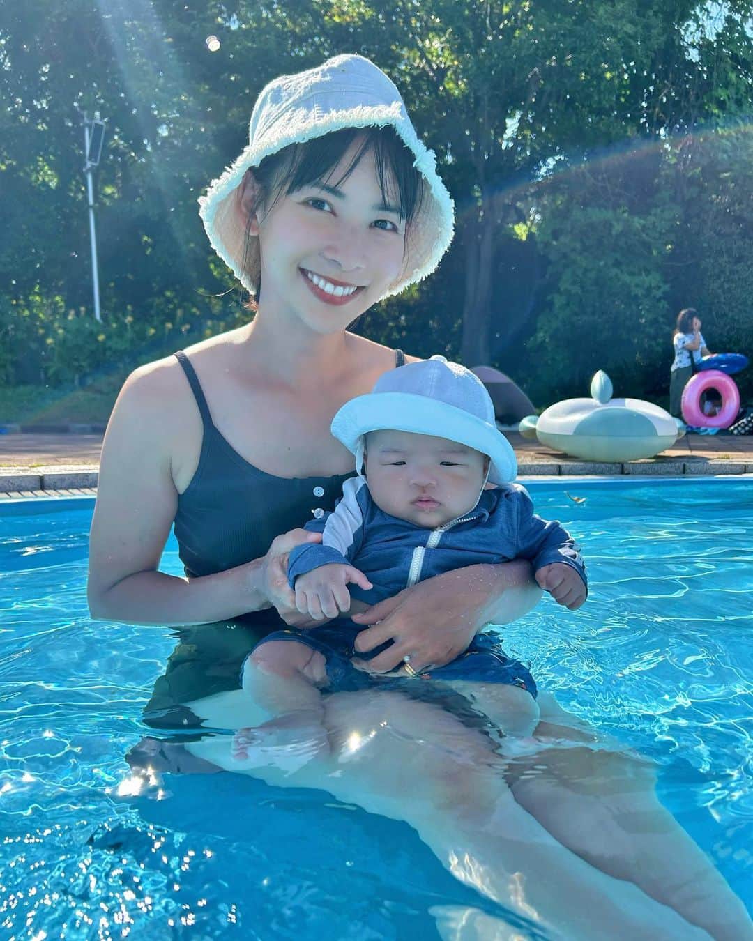 阪本智子さんのインスタグラム写真 - (阪本智子Instagram)「💧♡  暑い夏は水遊びに限る🤣🙏  あおは週3のスイミングスクールに、インターのプール遊びに、土日の水遊びでずっと水に触れてるなあ🚰笑  #水遊び #プール #子連れプール #2歳差育児 #2歳差兄弟 #阪本智子」8月10日 19時41分 - tomoko_sakamoto423