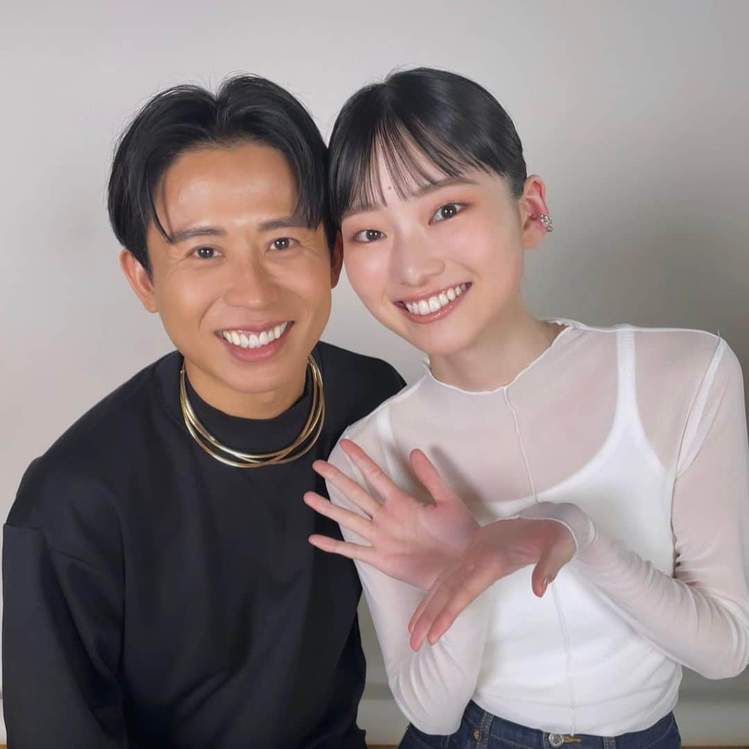 月山京香さんのインスタグラム写真 - (月山京香Instagram)「. HIRO BEAUTY CHANNEL🤍🤍  2本の動画見て頂けましたでしょうか！ (早速見てくださった方、ありがとうございます🫶🏻) めっっちゃ可愛い。。 私の中でも史上最強に可愛いメイクでした☺︎  是非メイクの参考にしてみてね♫ いつもありがとうございます！ @hiro.odagiri ❤️❤️❤️  #一重メイク」8月10日 19時44分 - i_am_kyoka_yade