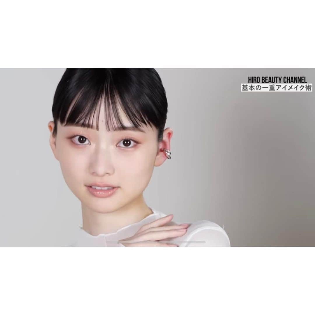 のインスタグラム：「. HIRO BEAUTY CHANNEL🤍🤍  2本の動画見て頂けましたでしょうか！ (早速見てくださった方、ありがとうございます🫶🏻) めっっちゃ可愛い。。 私の中でも史上最強に可愛いメイクでした☺︎  是非メイクの参考にしてみてね♫ いつもありがとうございます！ @hiro.odagiri ❤️❤️❤️  #一重メイク」