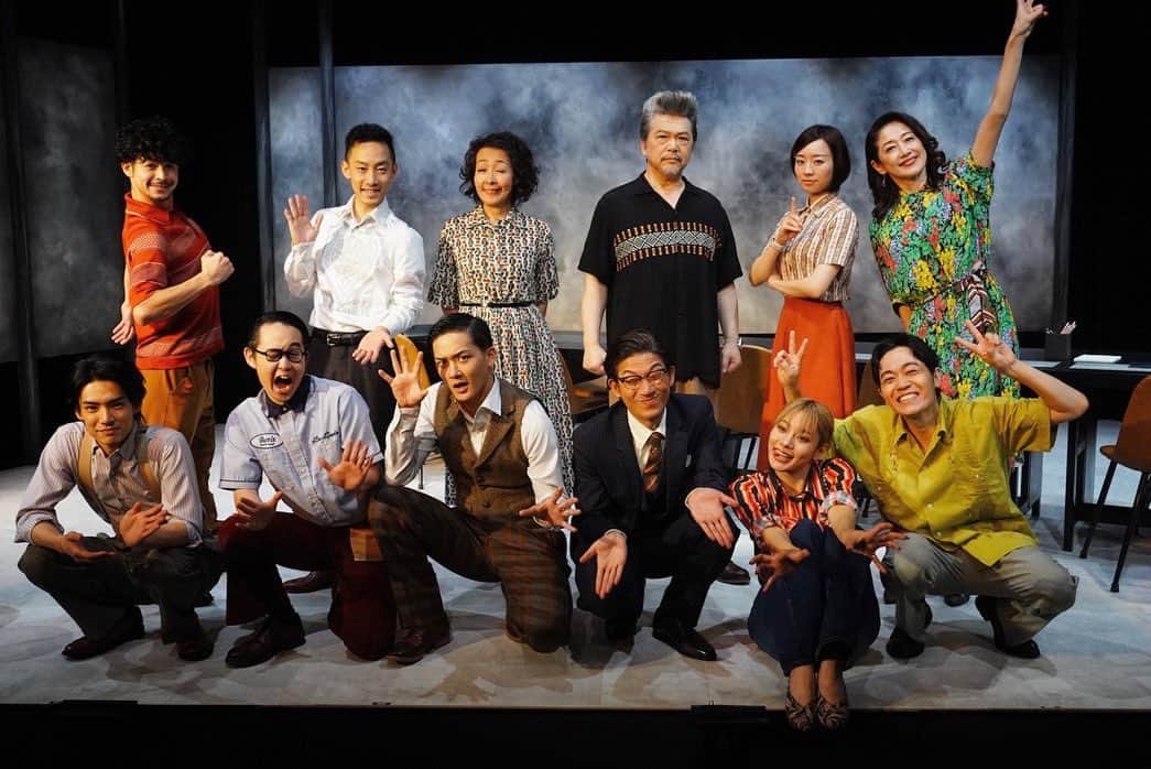 仲万美（Bambi Naka）さんのインスタグラム写真 - (仲万美（Bambi Naka）Instagram)「舞台 Beautiful Twelves 〜美しき12人〜  遅くなりましたが、1人も掛けることなく無事閉幕致しました！✨  この舞台が決まった時、不安な気持ちでいっぱいだったのが懐かしい。 初の会話劇、2時間出ずっぱり、初めて尽くしでした。  稽古終了後は、いつもどんより状態。  でもいざ終わってみると、愛しさが…。  この舞台で、 お芝居、舞台、役者さんがもっともっと好きになりました。  ご来場・ご観劇いただき誠にありがとうございました。  5号ちゃんもありがとう。  またどこがお会いしましょう💭  配信は8/31まで視聴可能ですので、是非映像でもお楽しみくださいませ📹  #美しき12人」8月10日 20時02分 - 615_bambi