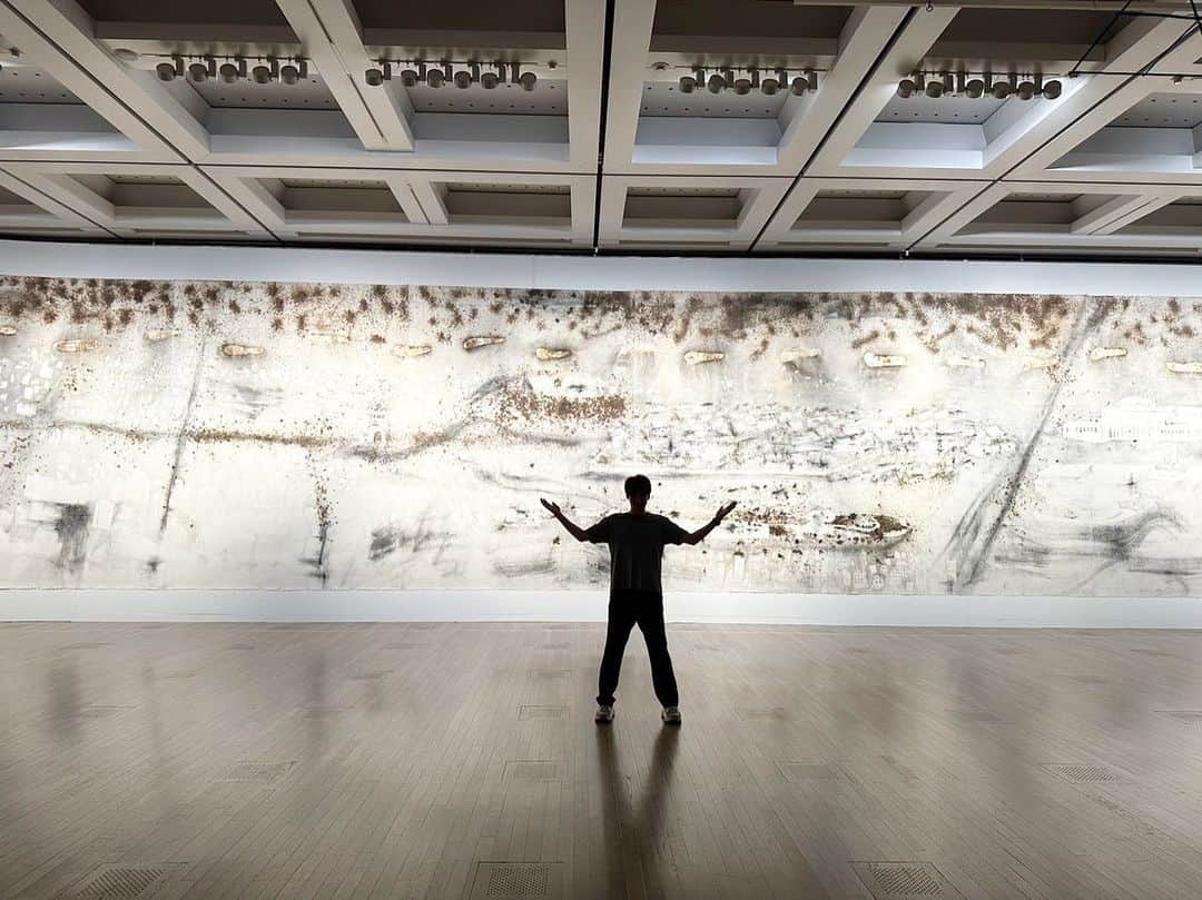 山下航平さんのインスタグラム写真 - (山下航平Instagram)「@国立新美術館 蔡國強　宇宙遊 ―〈原初火球〉から始まる  火薬で描いたアート。 迫力がありました。」8月10日 19時59分 - kouhei_yamashita_official