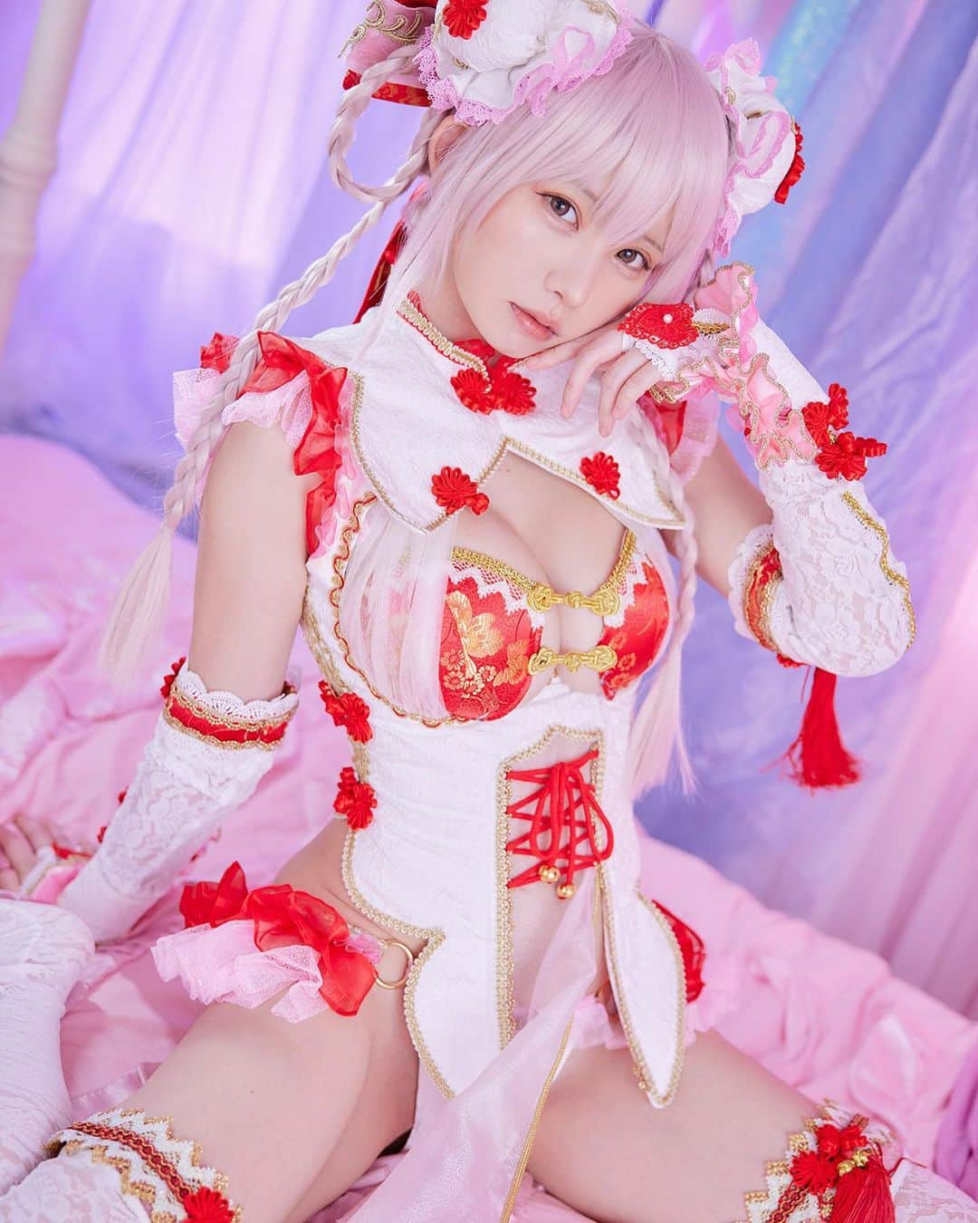 えなこのインスタグラム：「新作写真集「チャイナガール」です🌸 #cosplay」