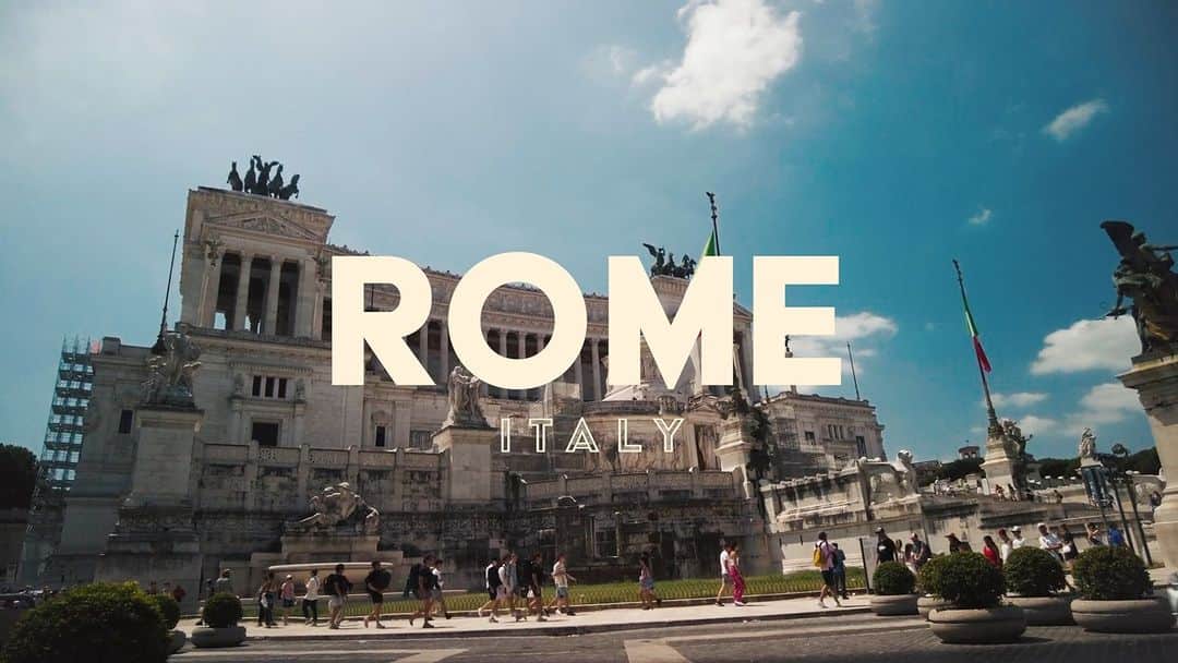 スティングのインスタグラム：「We captured a bit of behind-the-scenes footage along the tour in Europe this summer. Here is a sneak peek at some of the show in Rome - the full video is available for official Fan Club members on Sting.com.」