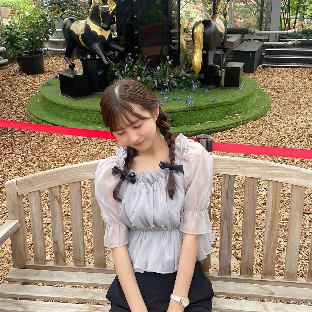 金澤有希のインスタグラム：「おやすみっ💐  #夏 #夏服 #みつあみ」